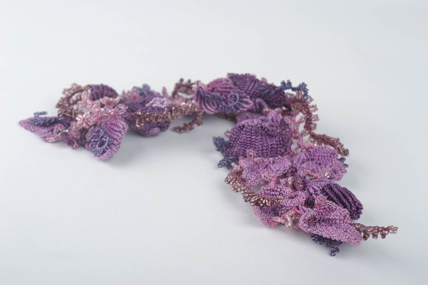 Collier macramé Bijou fait main violet volumineux avec fleurs Cadeau femme photo 4
