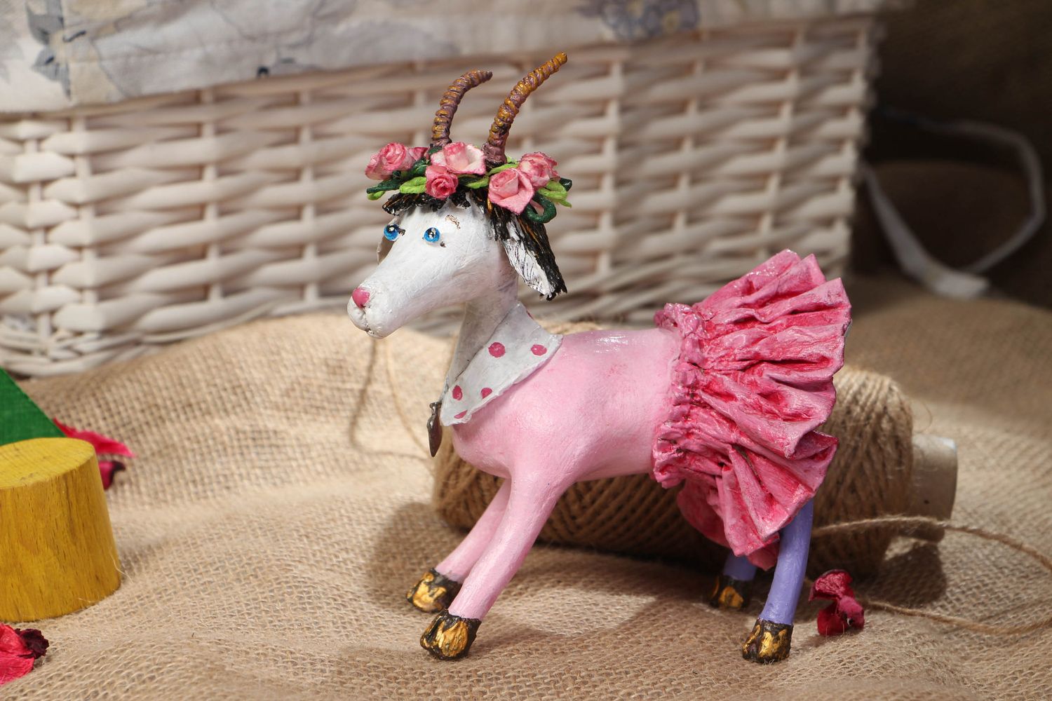 Statuette décorative jouet en papier mâché Chèvre faite main photo 5