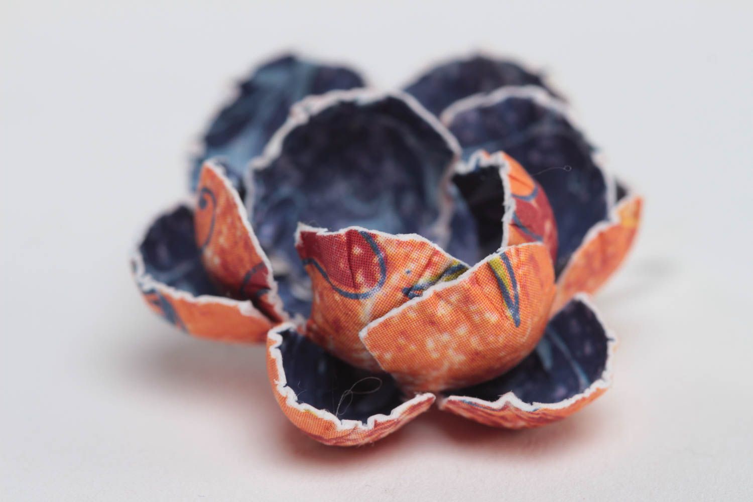 Fleur en papier pour scrapbooking faite main décorative peinte bleu orange photo 3