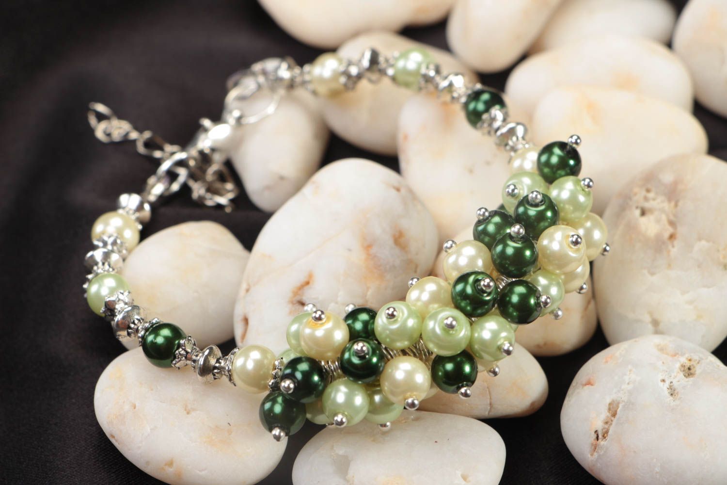 Bracelet en perles céramiques fait main sur chaîne réglable vert original photo 1