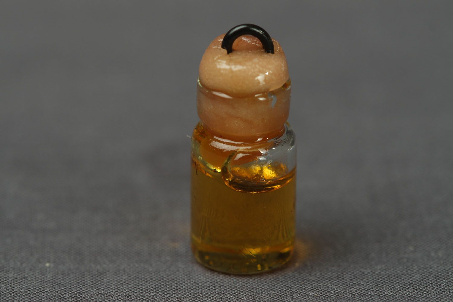 Oil perfume with herbal aroma photo 1