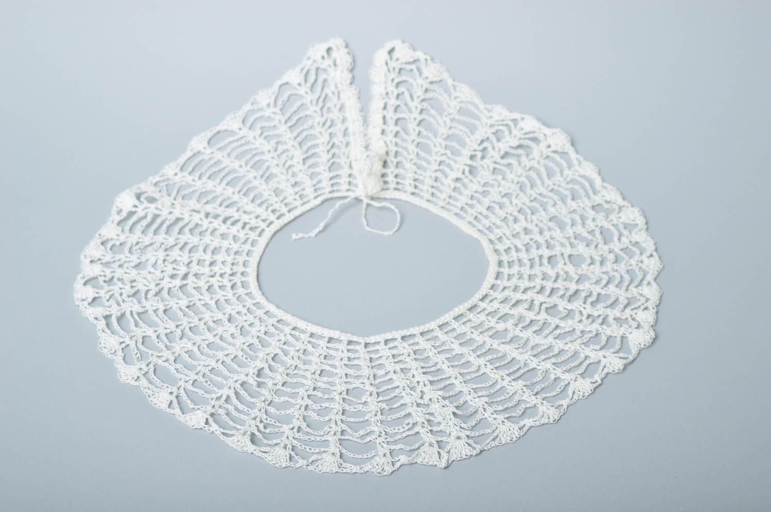 Col blanc fait main Accessoires tricotés Cadeau femme ajouré style vintage photo 2