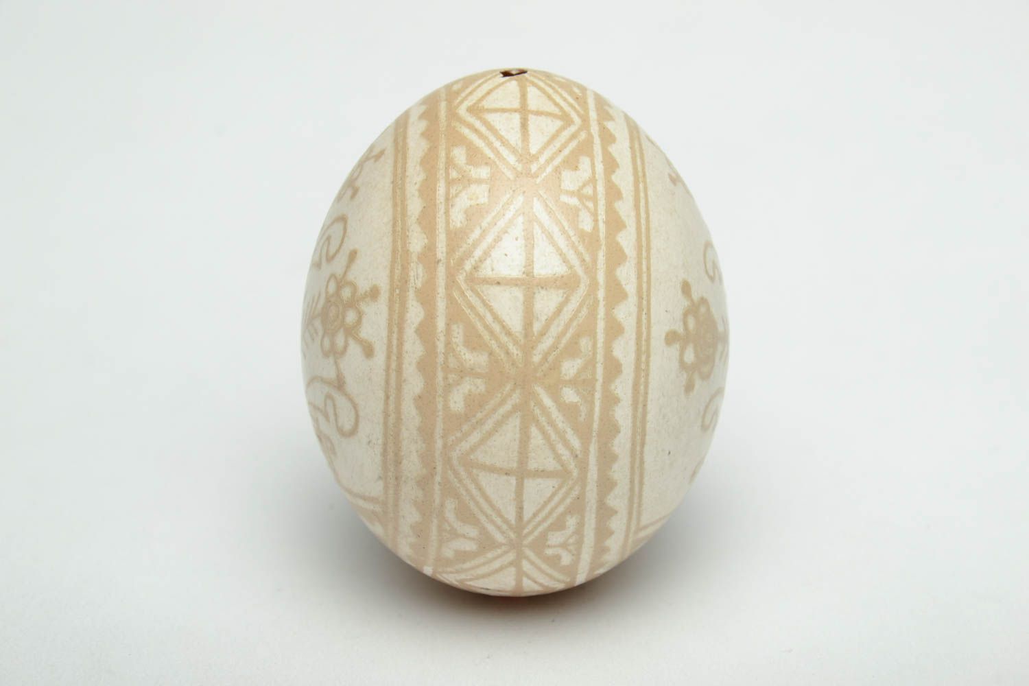 Easter egg etched with vinegar photo 3