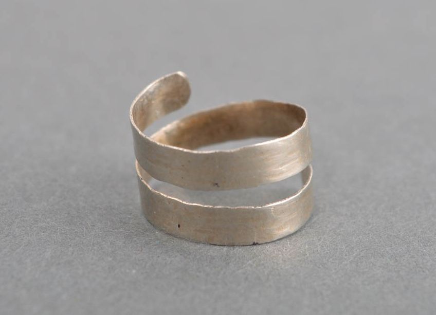 Стильное кольцо хэнд мэйд украшение из мельхиора женское кольцо на фаланги фото 3