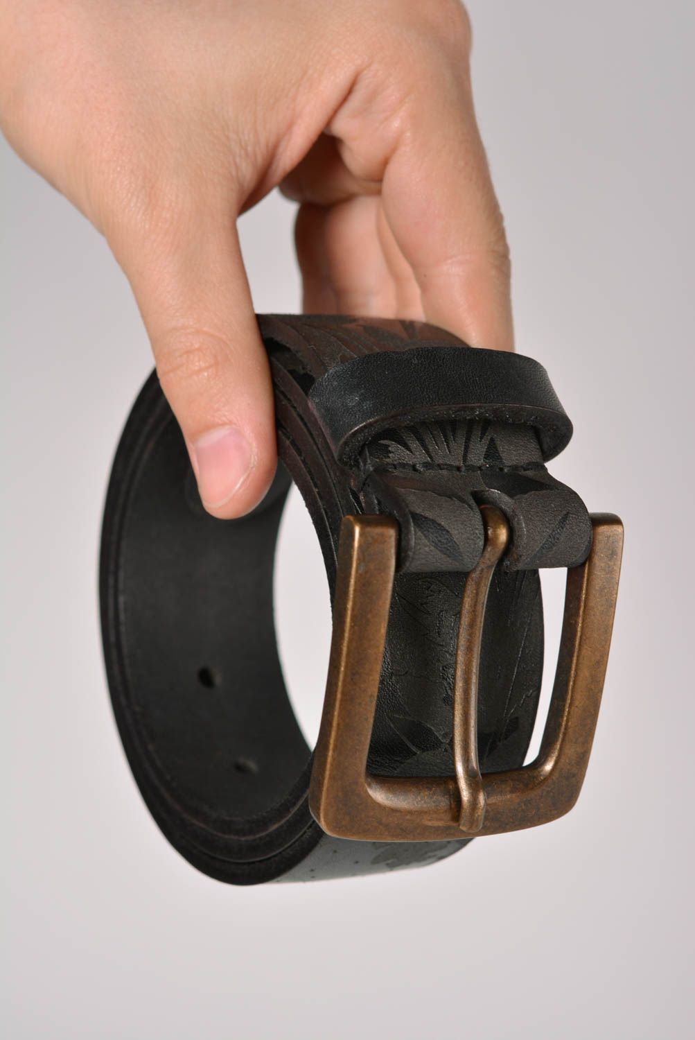Cinturón de cuero artesanal ropa masculina inusual bonita accesorio de moda foto 3