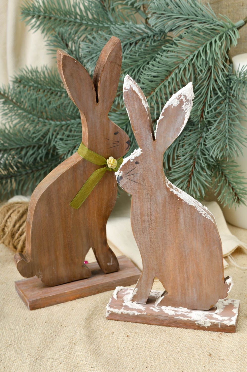 Figurines lapins faites main Statuettes déco en bois 2 pièces Déco maison photo 1