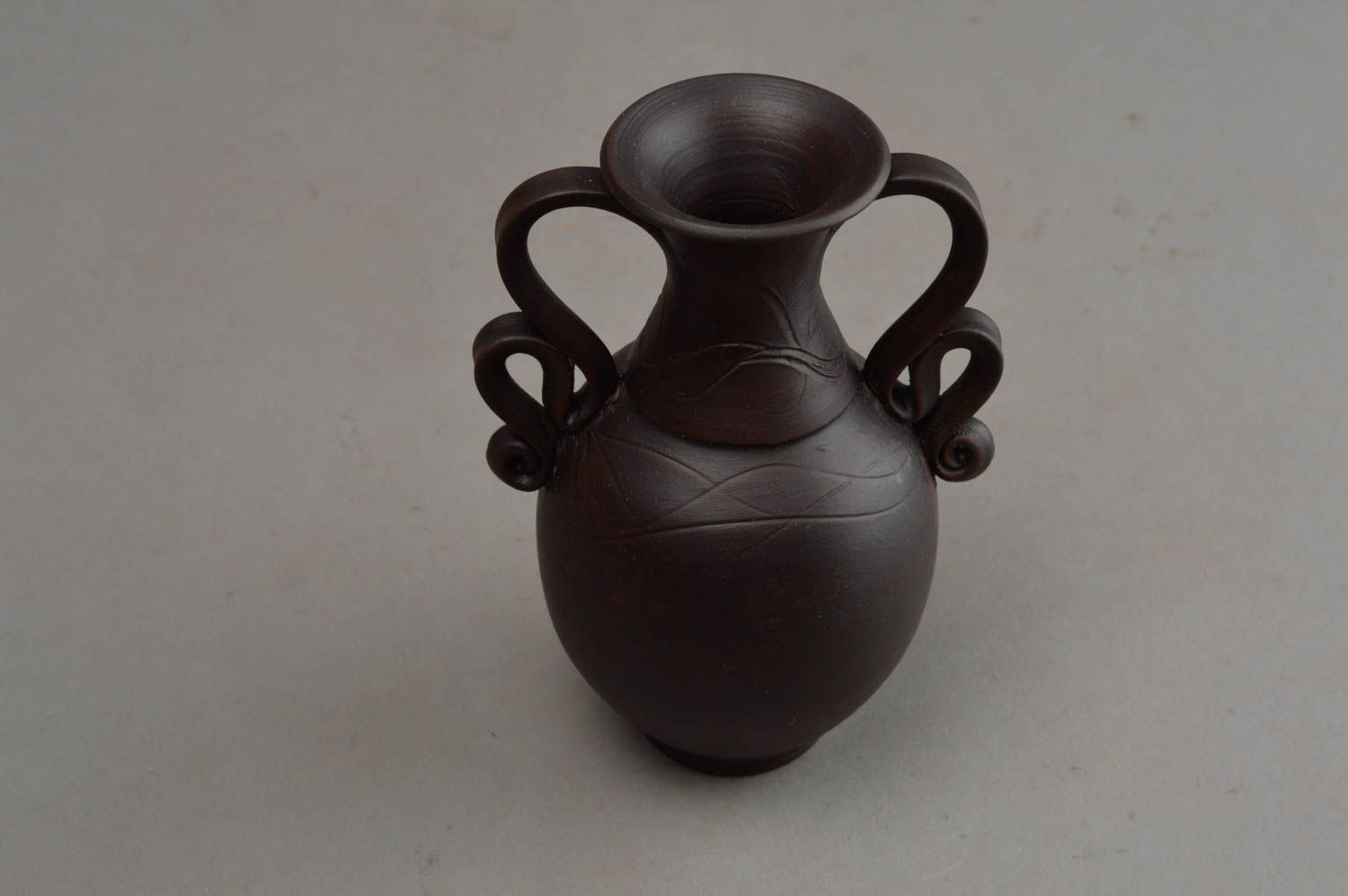 5 inches ceramic dark brown vase with handles in the shape of Greek amphora 0,55 lb photo 8