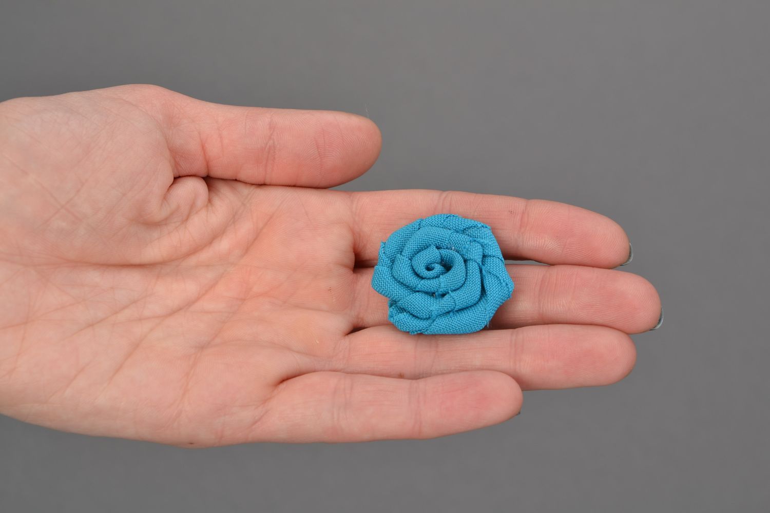 Set of 6 handmade bright blue fabric rose flowers for DIY accessories photo 2