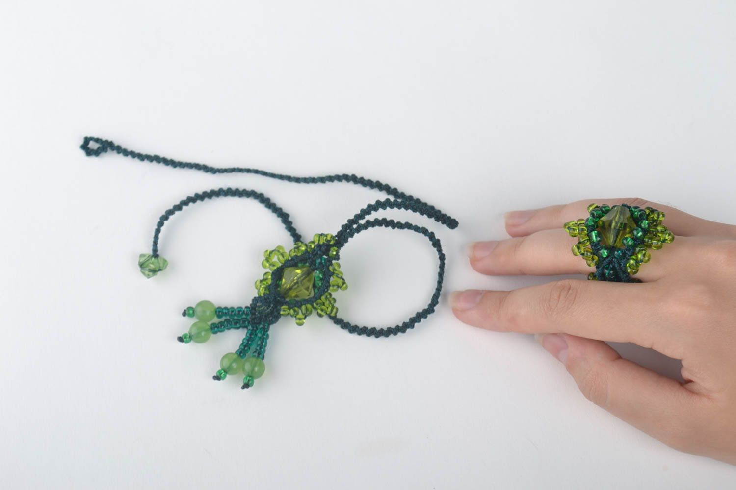 Parure de Bijoux macramé fait main Collier et bague verts Cadeau pour femme photo 5