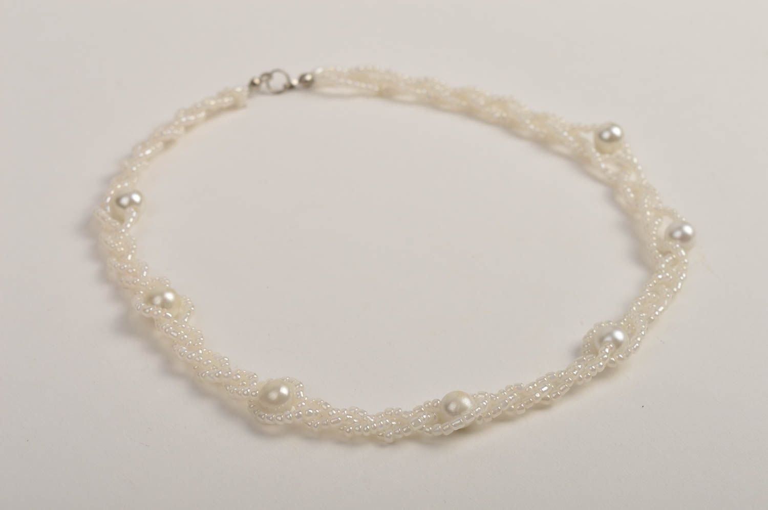 Collar de abalorios y perlas artesanal regalo original para mujer bisutería fina foto 3
