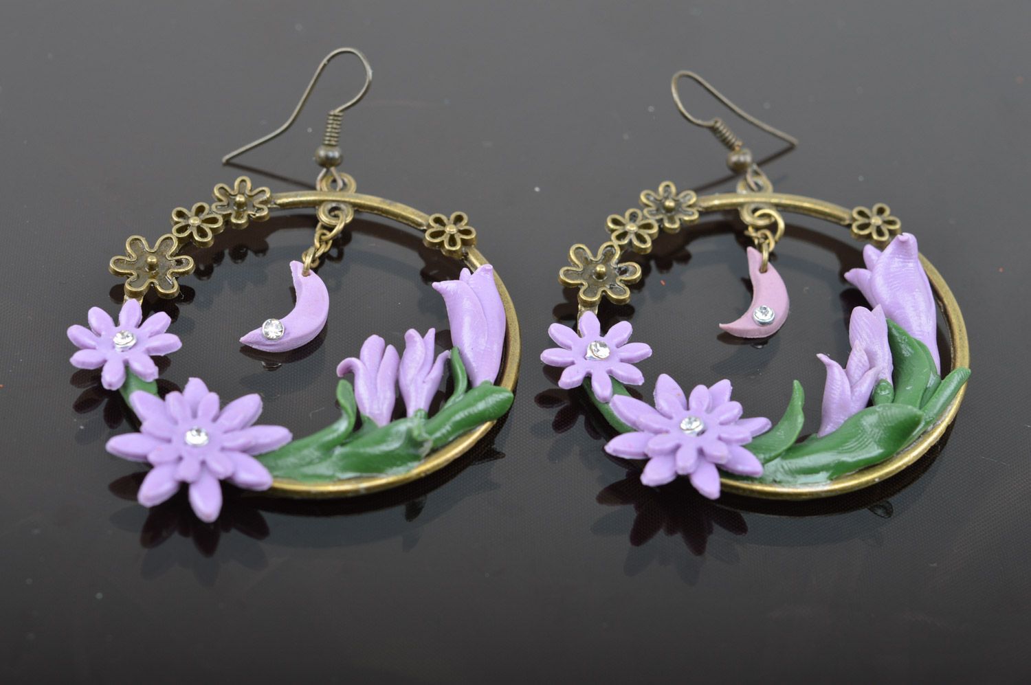 Handmade volume polymer clay hoop earrings with charms of purple color photo 3
