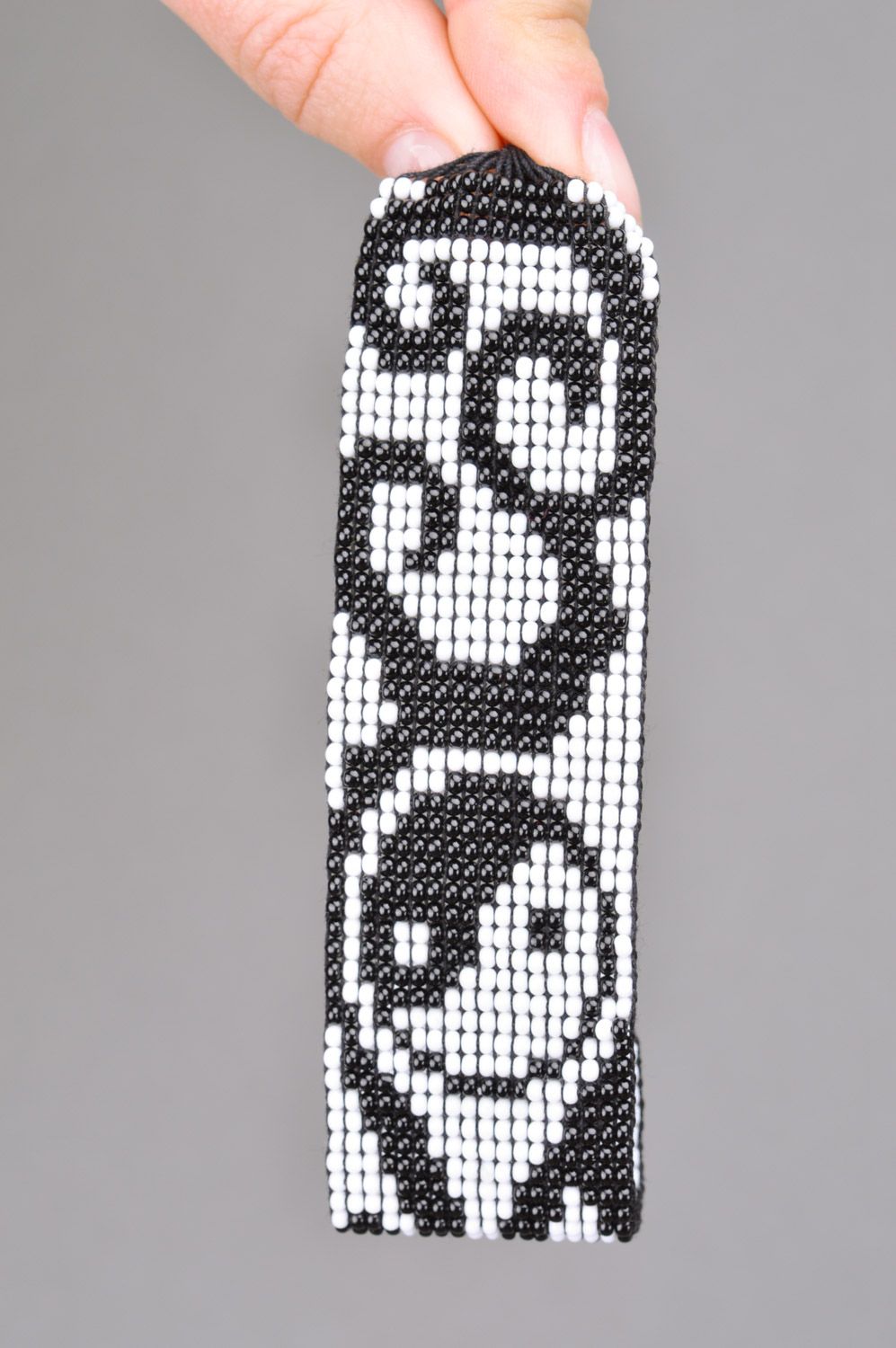 Handmade beaded wide bracelet with ties and black and white pattern photo 3