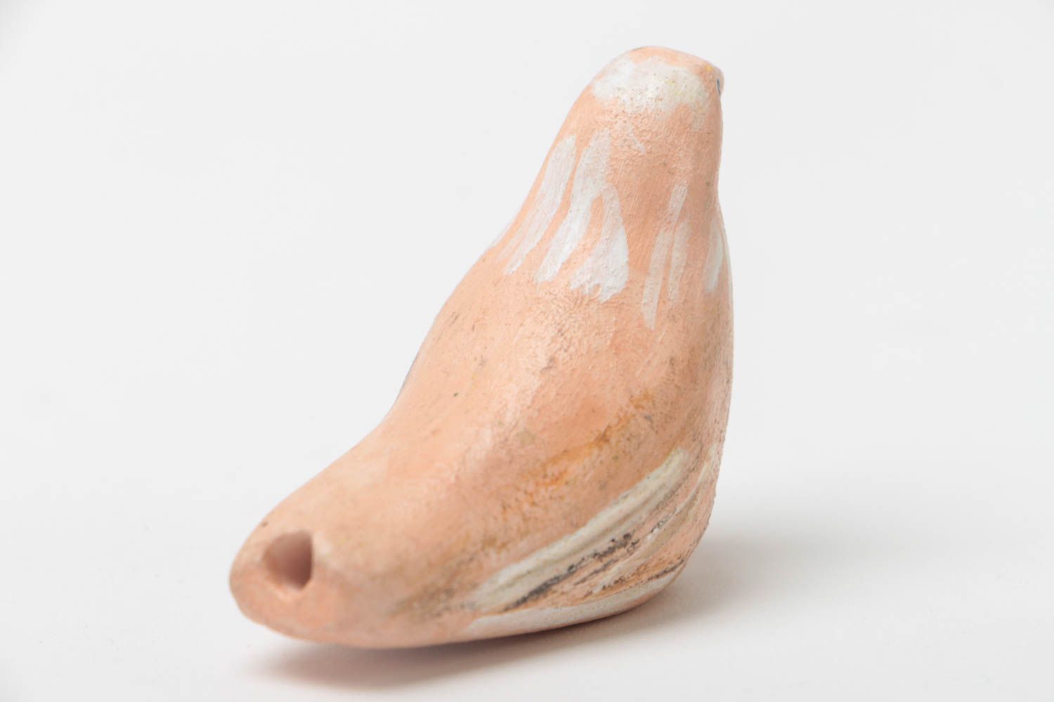Игрушка из глины ручной работы в виде свистульки с росписью маленькая детская фото 3
