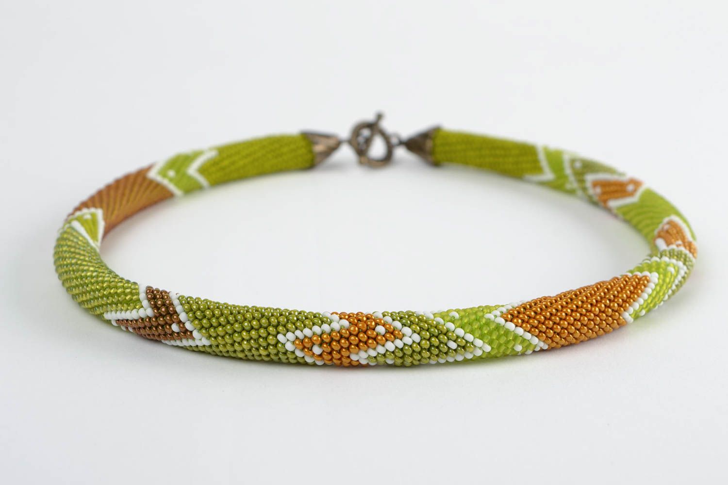 Beautiful handmade green beaded cord necklace with zigzag designer jewelry photo 3