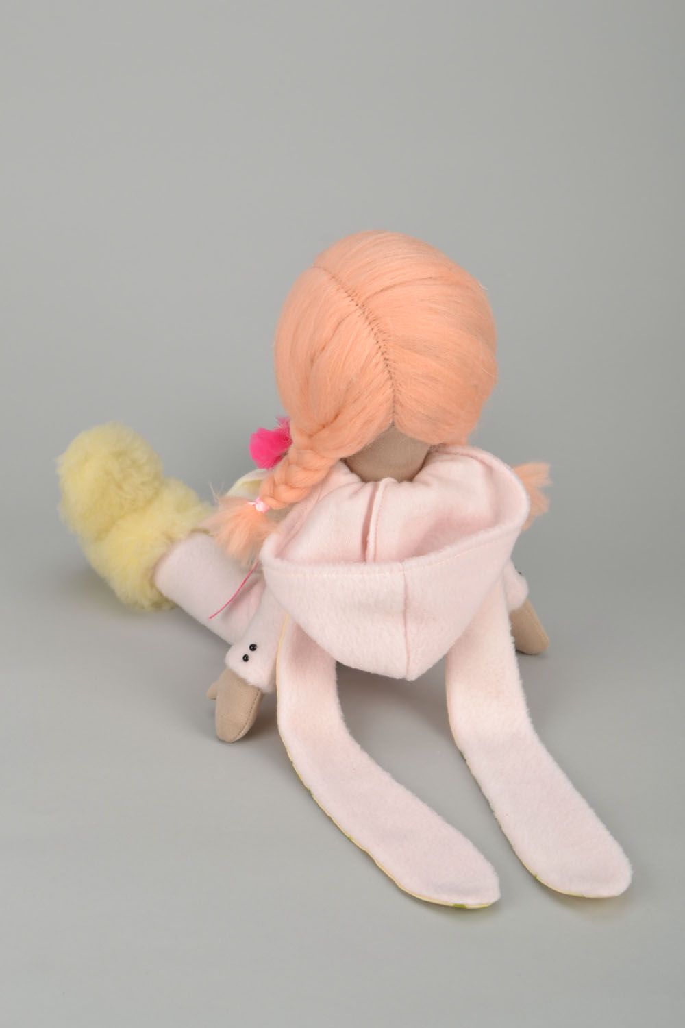Doudou poupée avec deux tresses de cheveux  photo 5