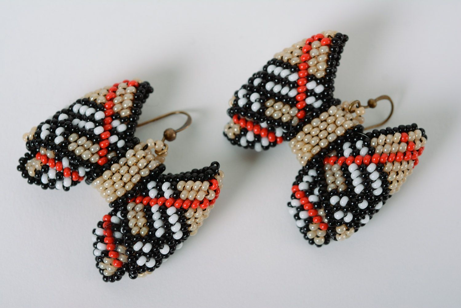 Handmade designer beaded jewelry set bracelet and dangle earrings for women photo 3