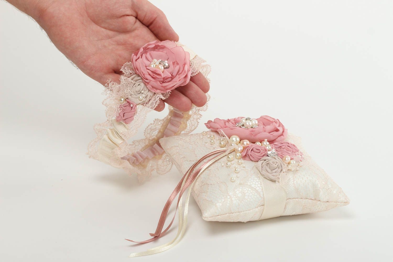 Beautiful handmade wedding accessories set ring bearer pillow bridal garter photo 6