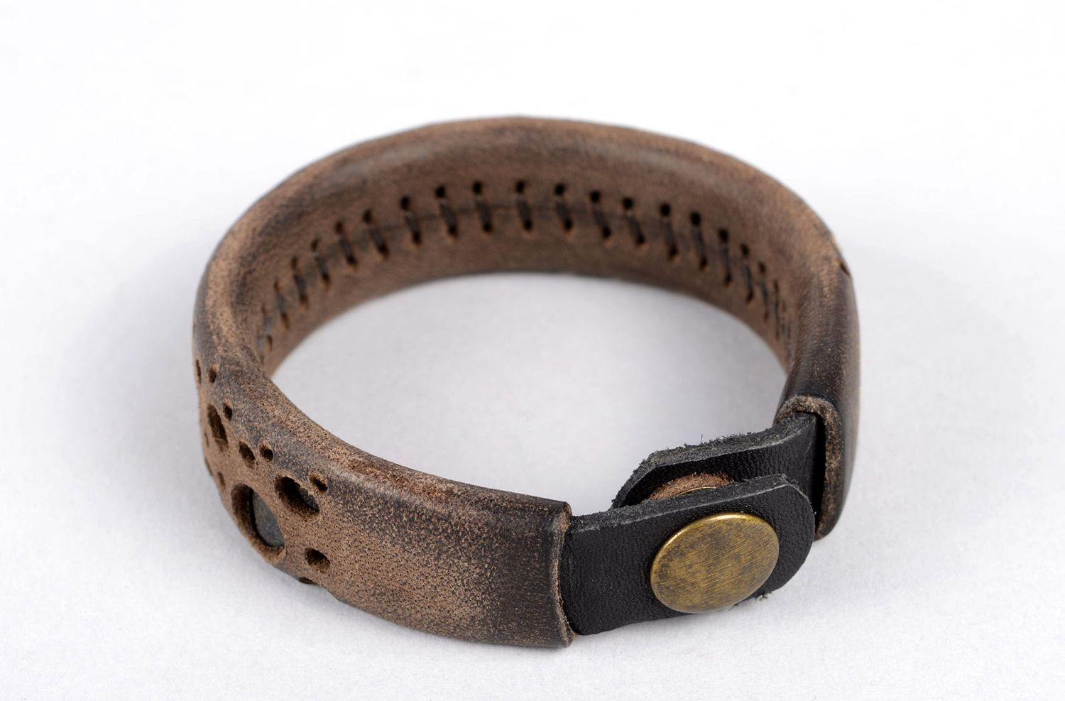Кожаный браслет украшение ручной работы коричневый браслет на руку стильный фото 2
