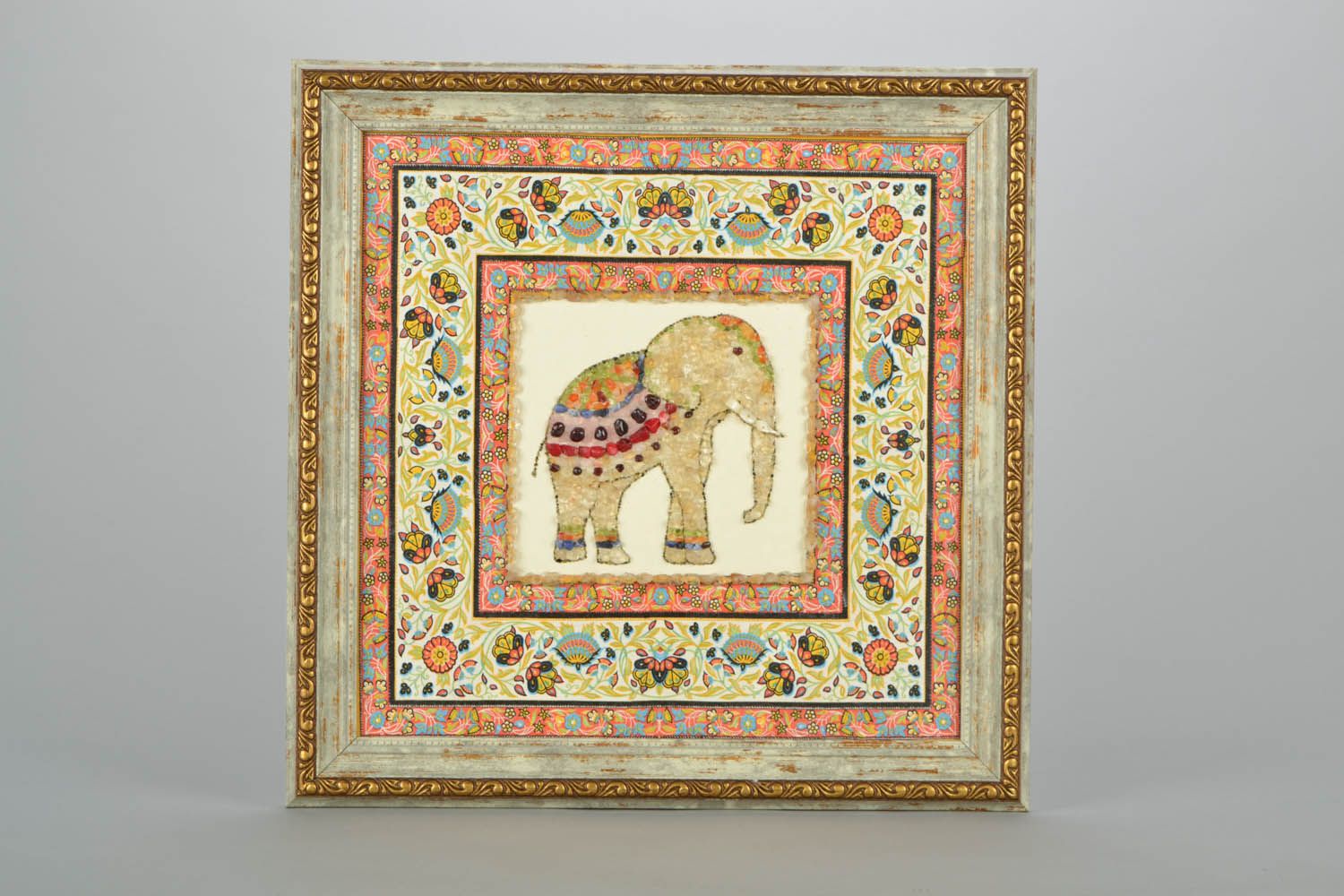 Panneau mural fait main 'Un éléphant d'Inde' photo 1