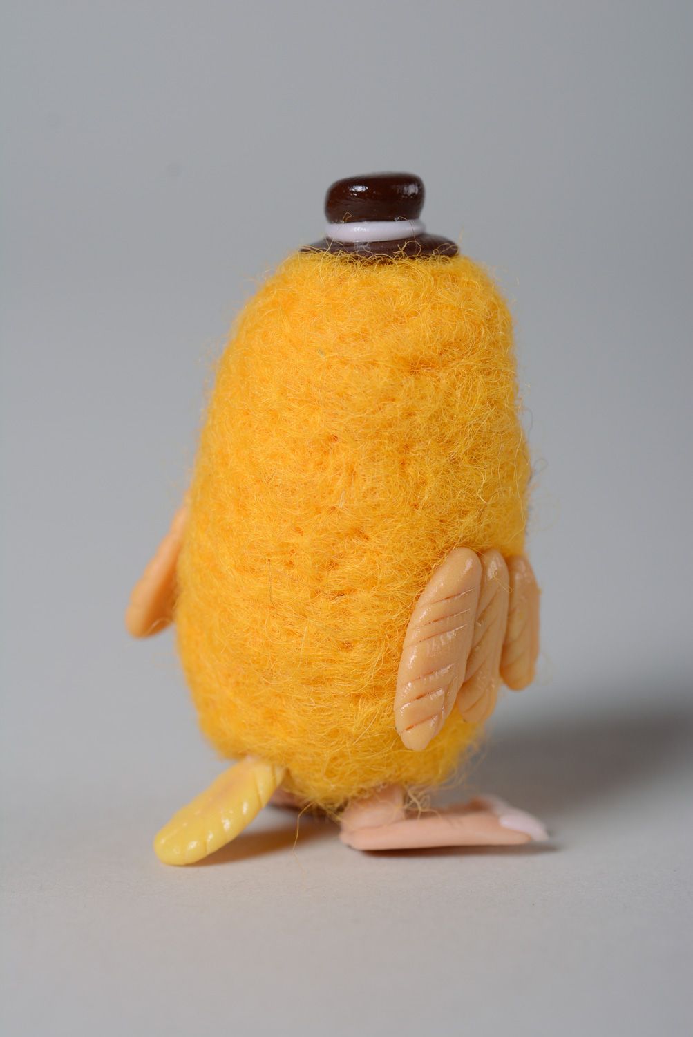 Шерстяная миниатюрная валяная игрушка Цыпленок фото 3