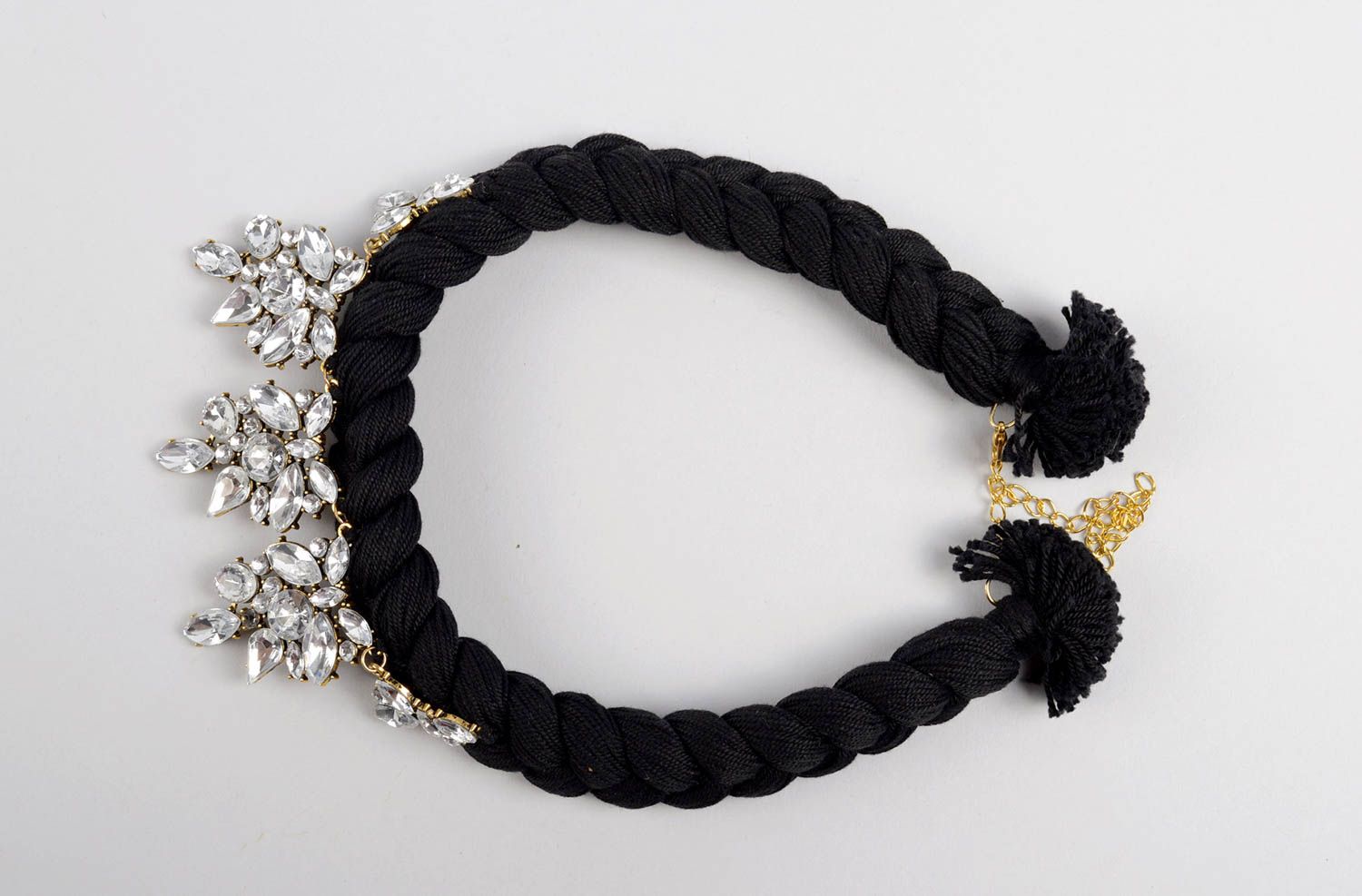 Collar de hilos negros bisutería hecha a mano regalo original para mujeres foto 4