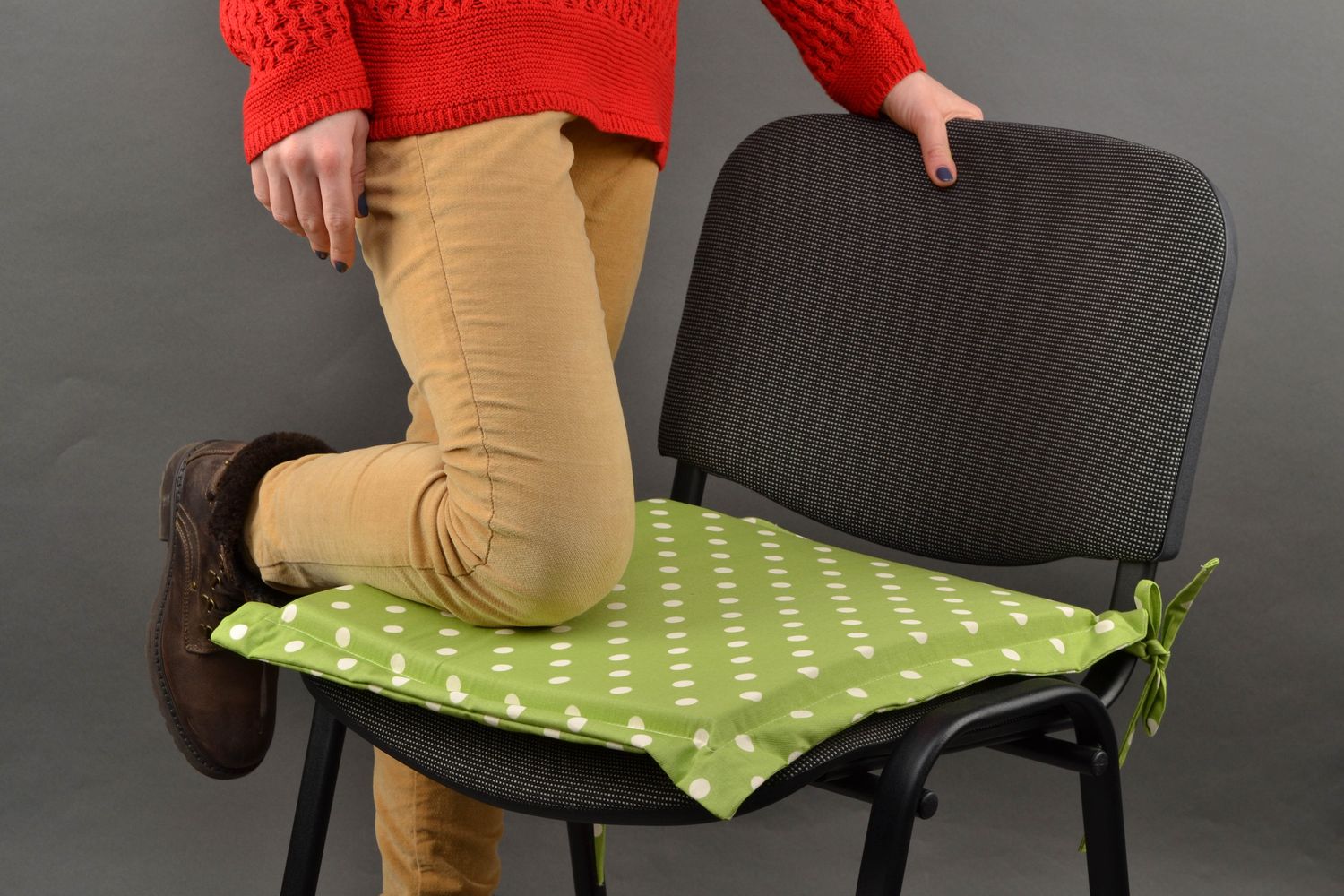Плоская подушка на стул из хлопка и полиамида фото 1