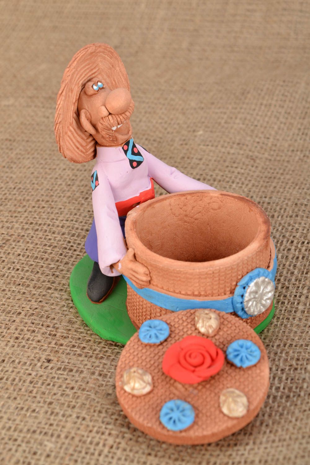 Figurine céramique Cosaque avec gâteau faite main photo 1