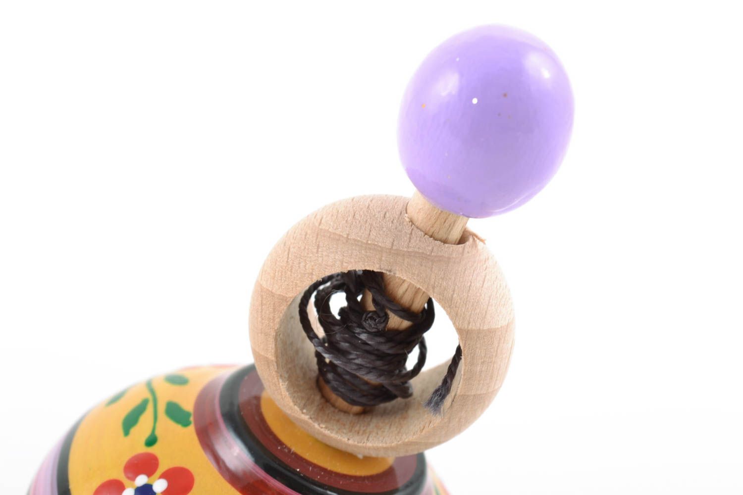 Деревянный волчок или юла с кольцом расписной детская игрушка ручной работы фото 5