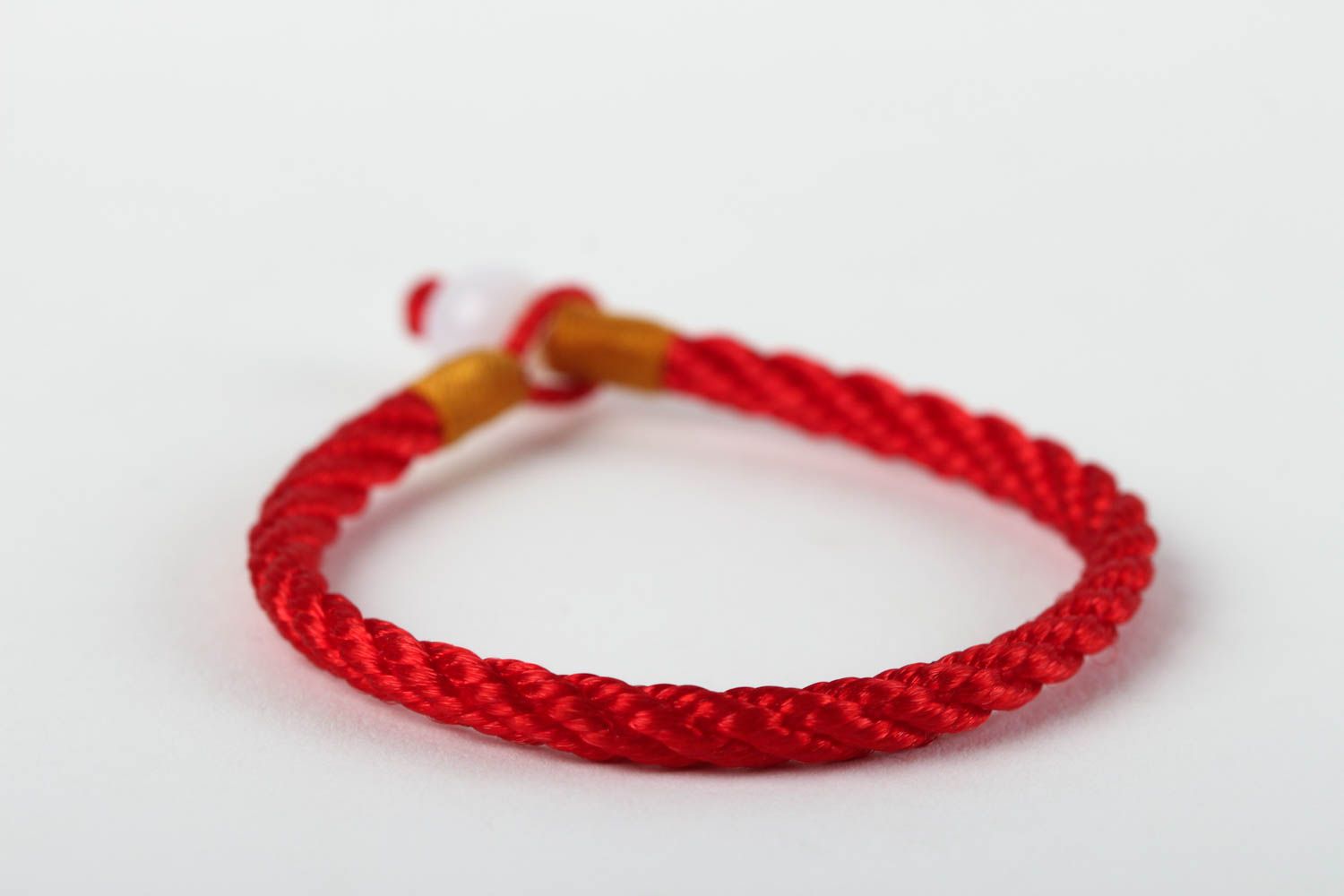 Bracelet rouge Bijou fait main tressé en fils de coton Cadeau femme original photo 3