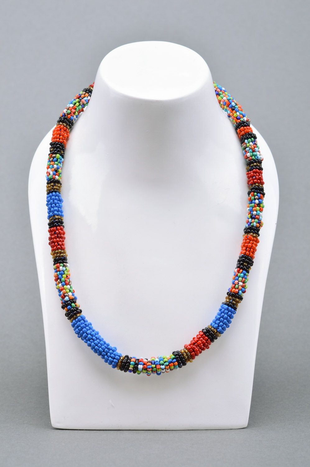 Collier spirale en perles de rocaille tressé multicolore style ethnique photo 3