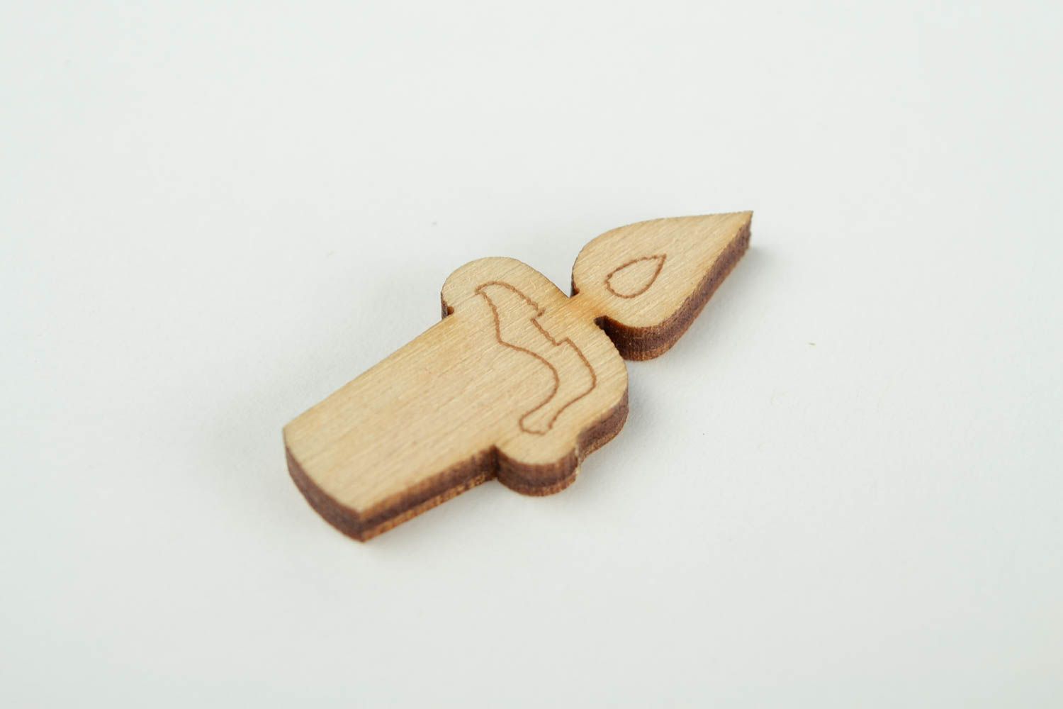 Figura para decorar hecha a mano manualidad en madera souvenir original foto 4