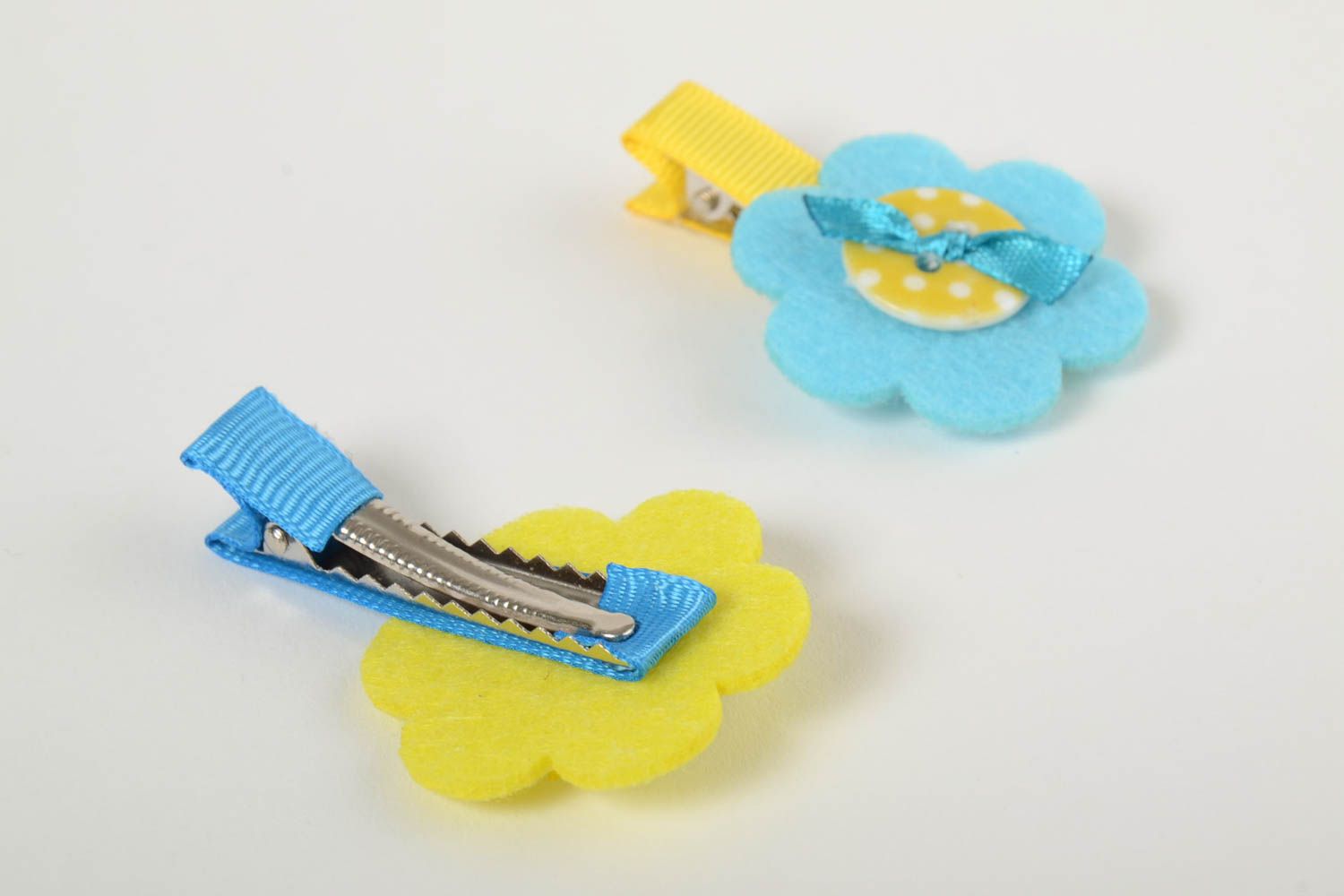 Bright handmade stylish hair clips in the shape of flowers for girls 2 pieces photo 3