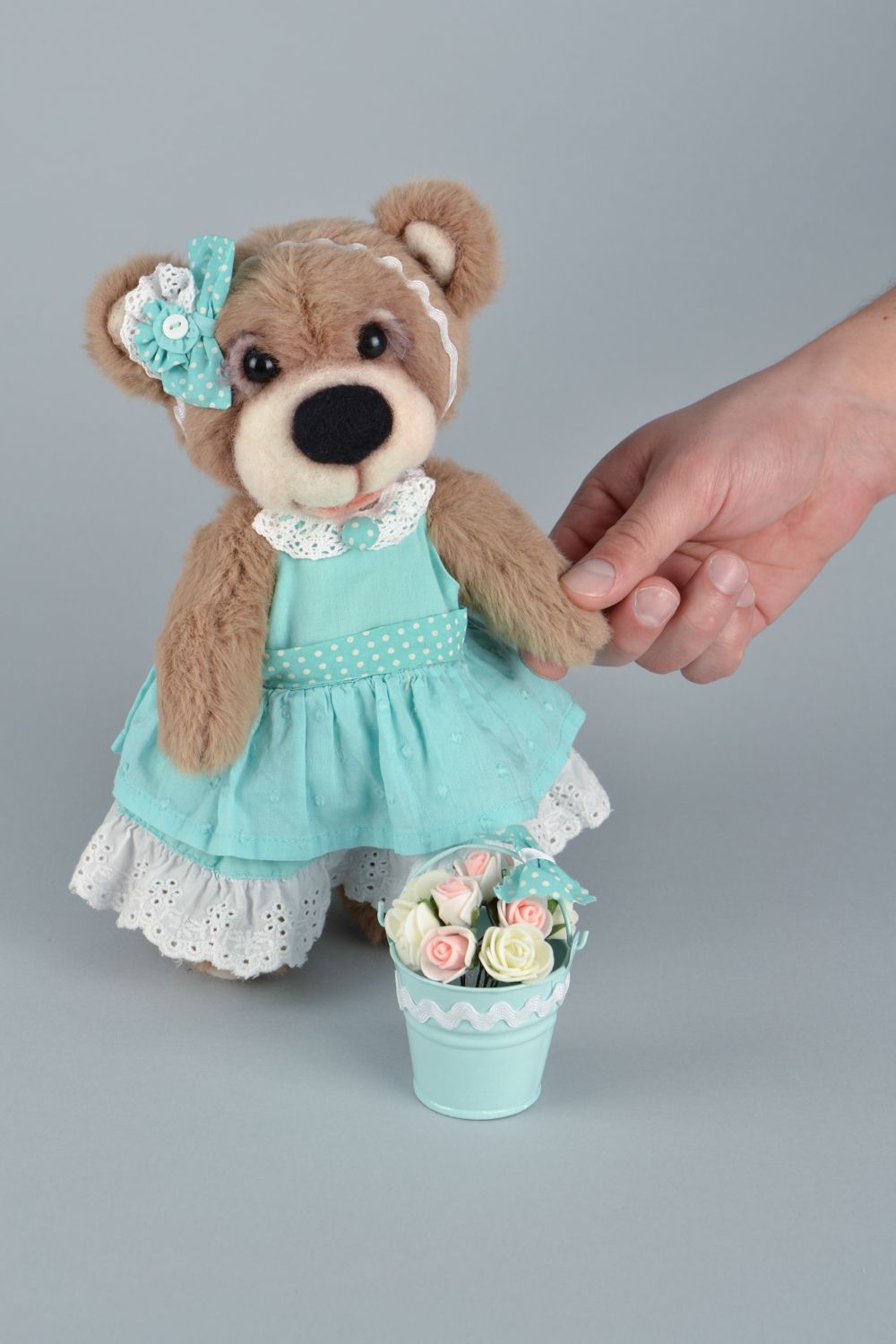 Osito de peluche con cubo de metal foto 5