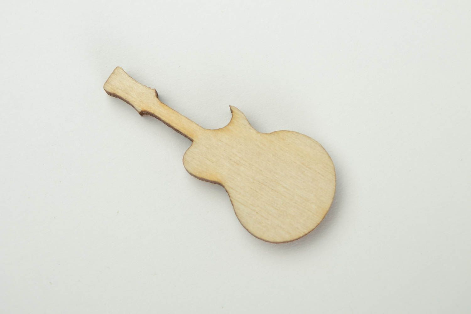 Holzartikel zum Gestalten handmade Deko Figur Gitarre originell Figur aus Holz foto 3
