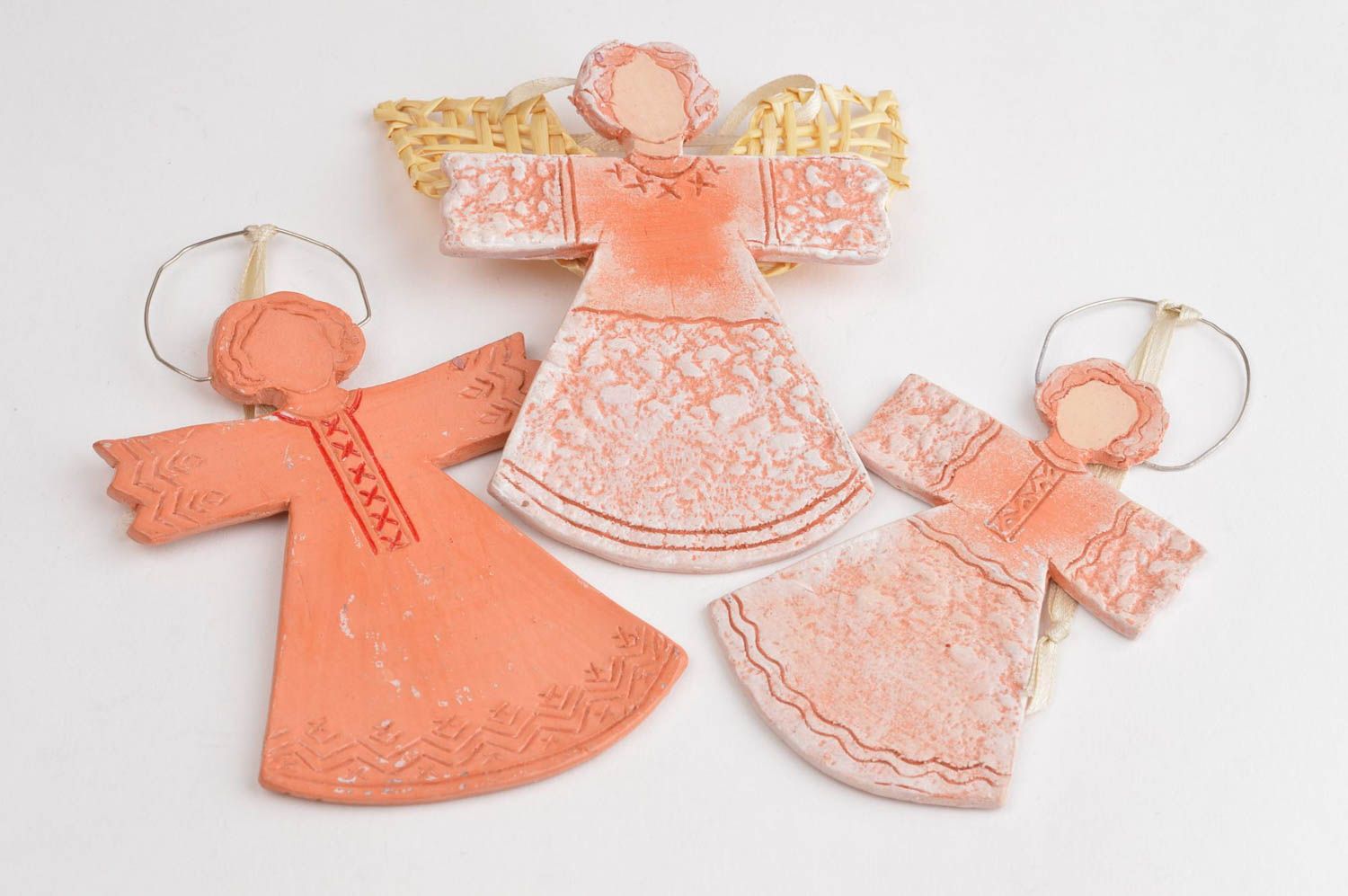 Игрушки из глины ангелы ручной работы глиняные игрушки украшения для дома 3 шт фото 2