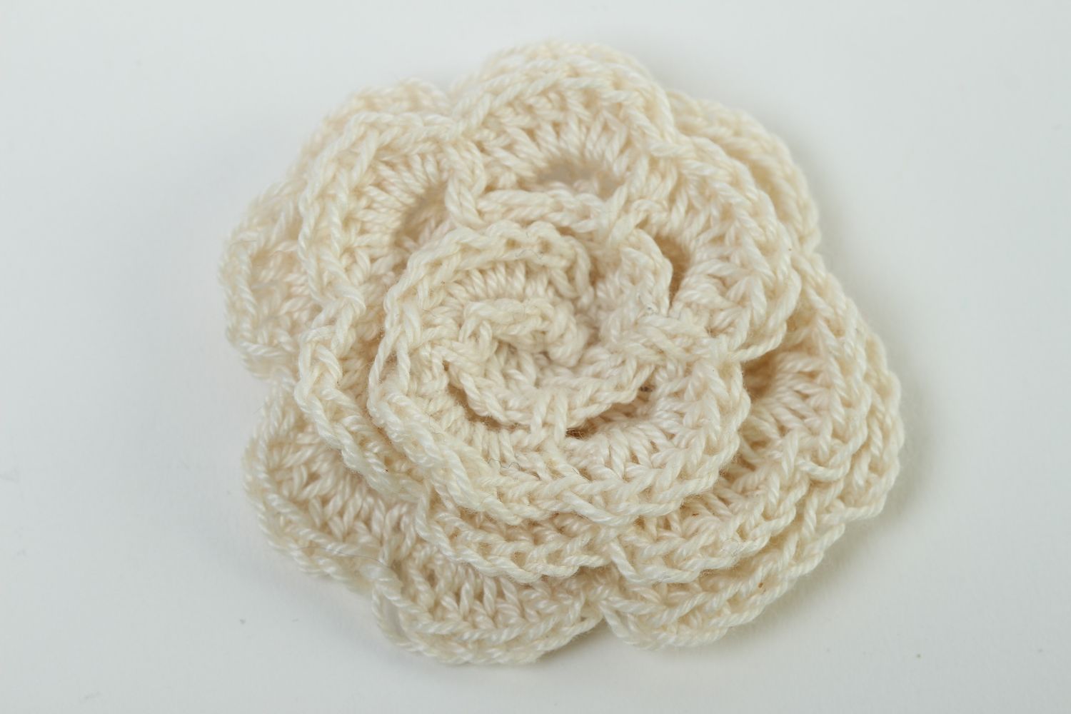 Flor tejida al crochet hecha a mano accesorio de costura regalo original foto 2