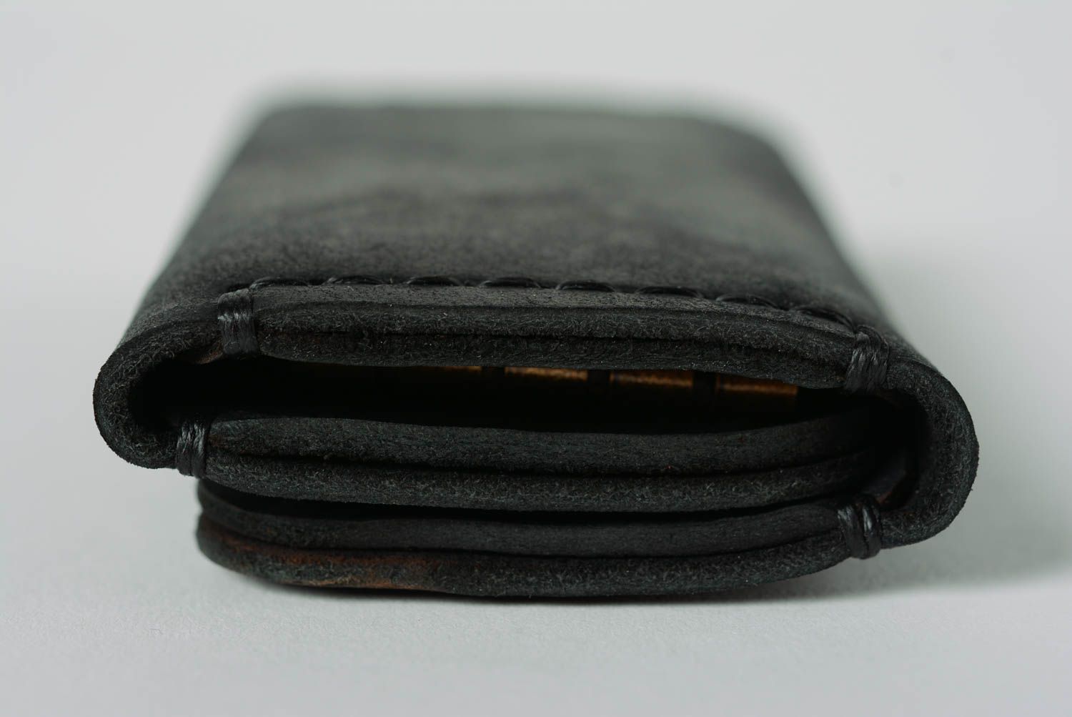 Handmade black genuine leather key case with embossed coat of arms of Ukraine photo 4