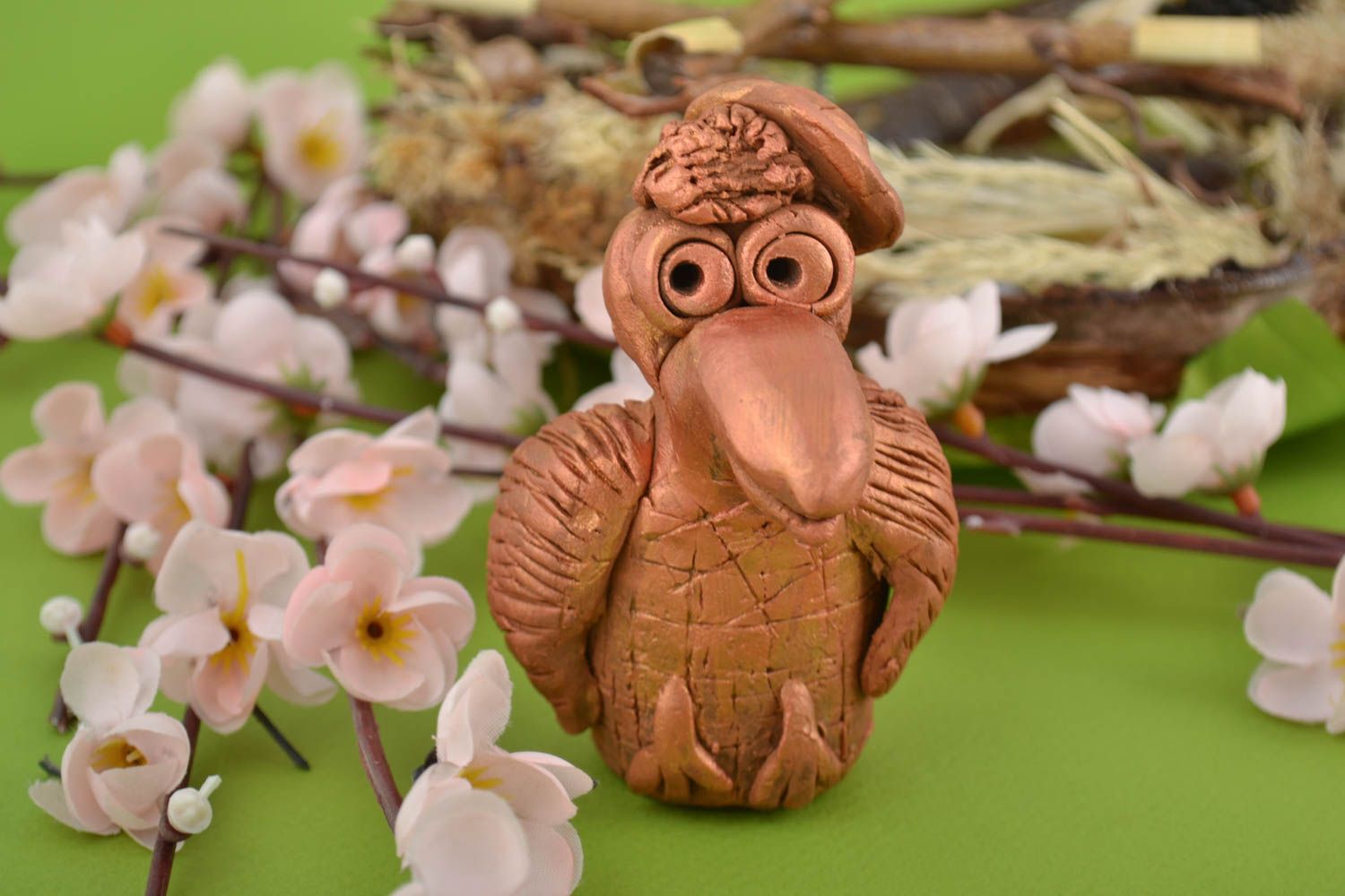 Handmade Deko Vogel Figur aus Ton Geschenk Idee keramisches Souvenir Elster   foto 1
