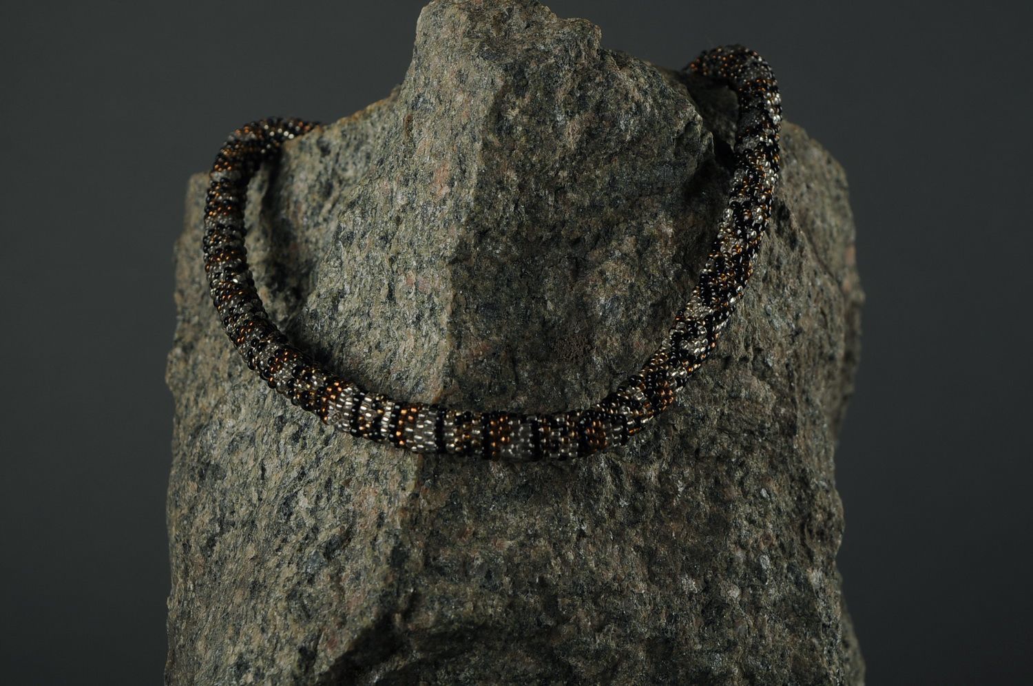 Beaded jute necklace Snakeskin photo 4