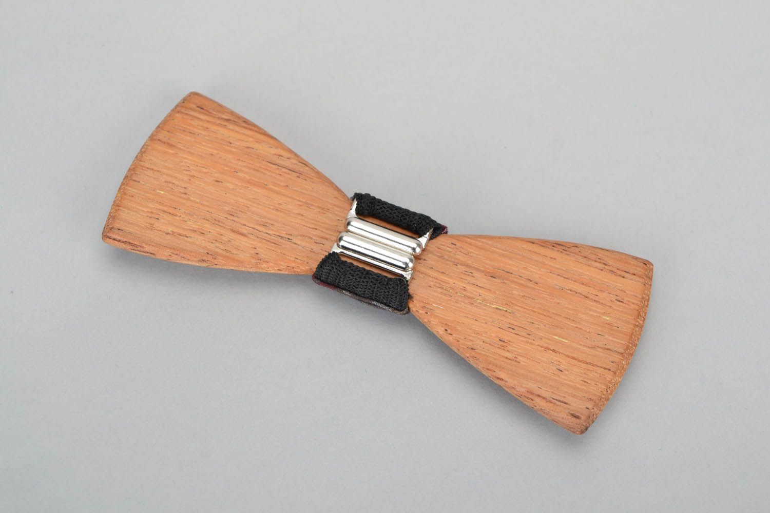 Gravata-borboleta de madeira acessórios para homens feitos à mão Marrom foto 3