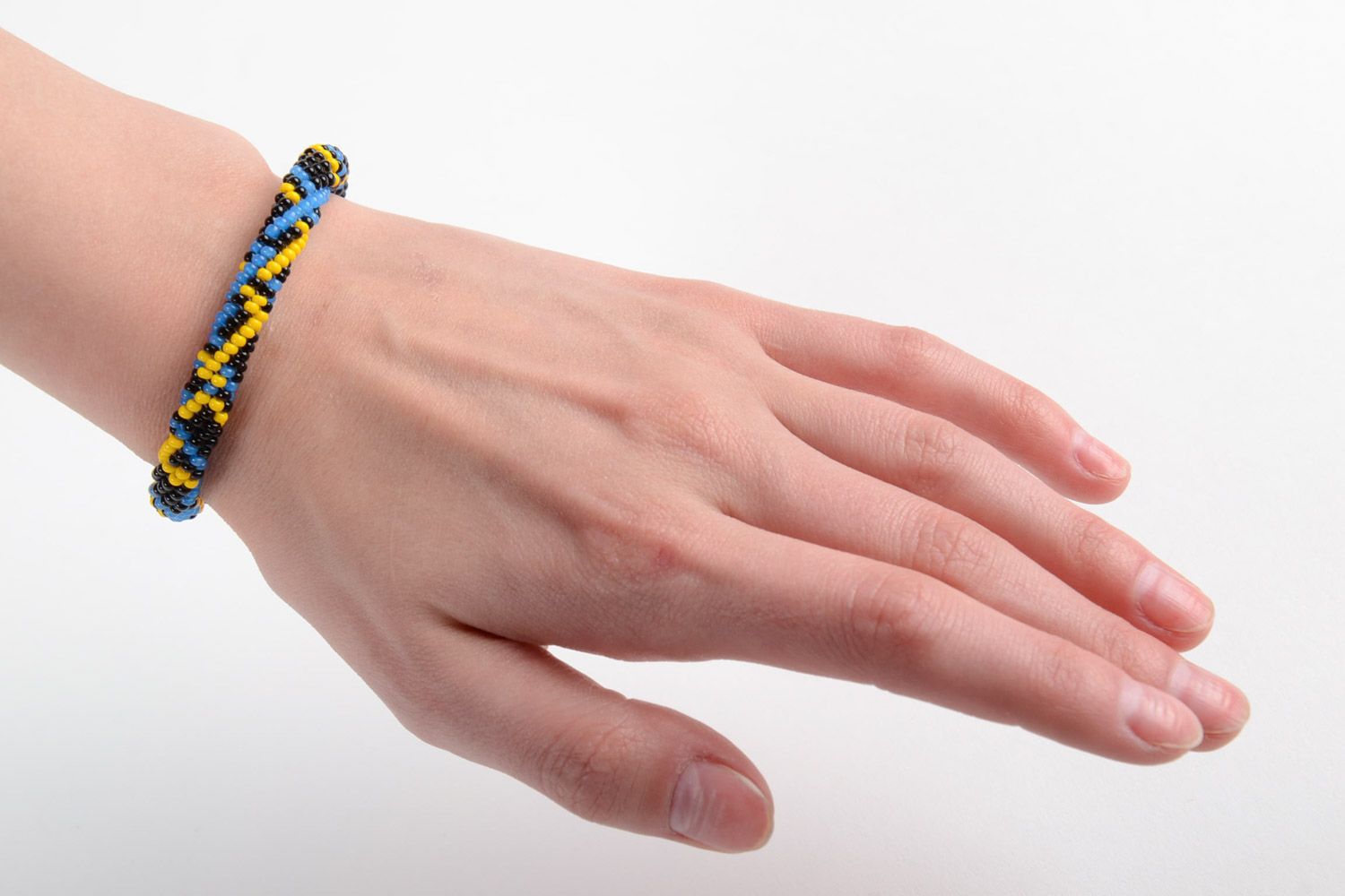 Buntes handmade Armband aus Glasperlen Litze in Flechten Technik für Frauen foto 5