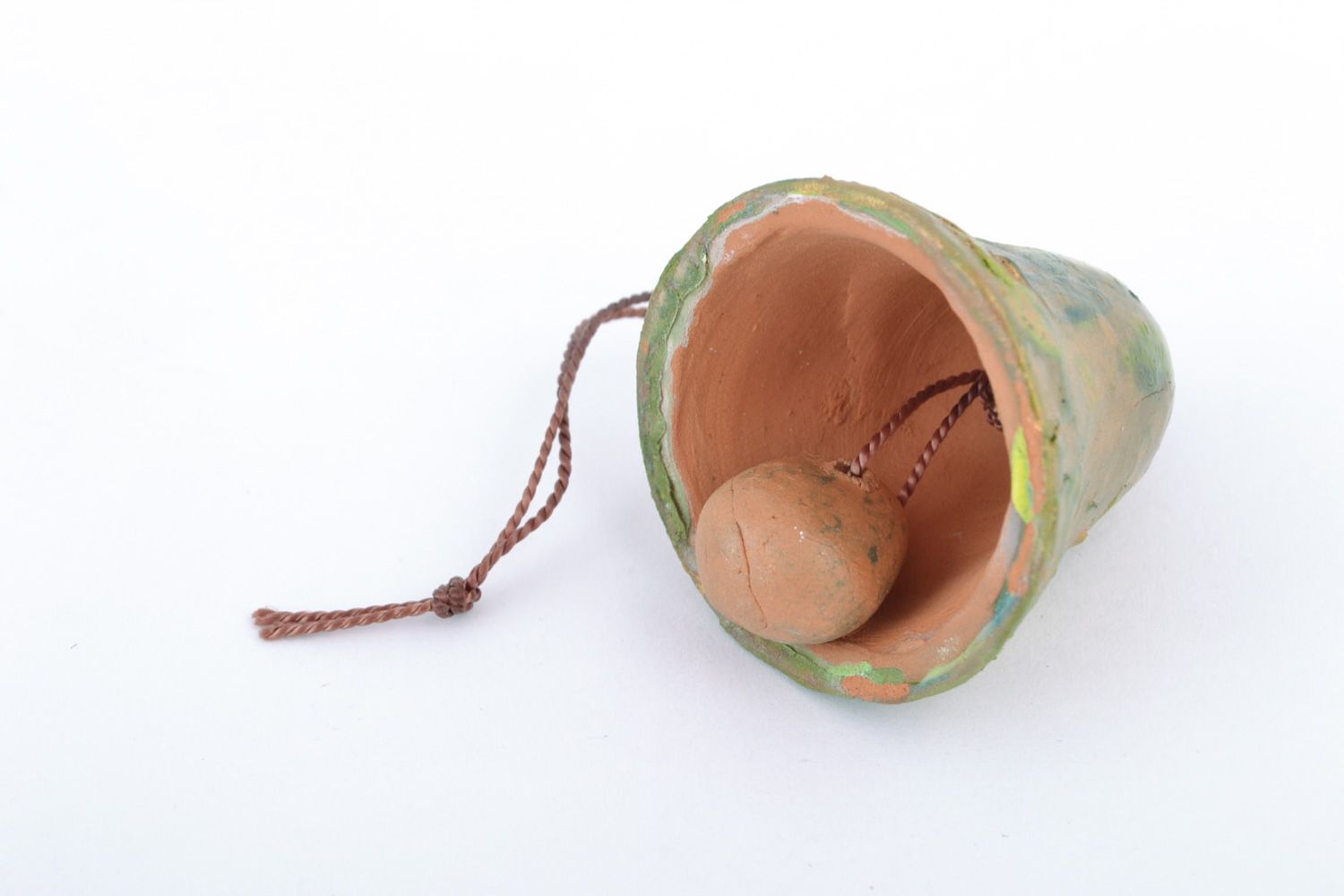 Керамический колокольчик с росписью на шнурке фото 4