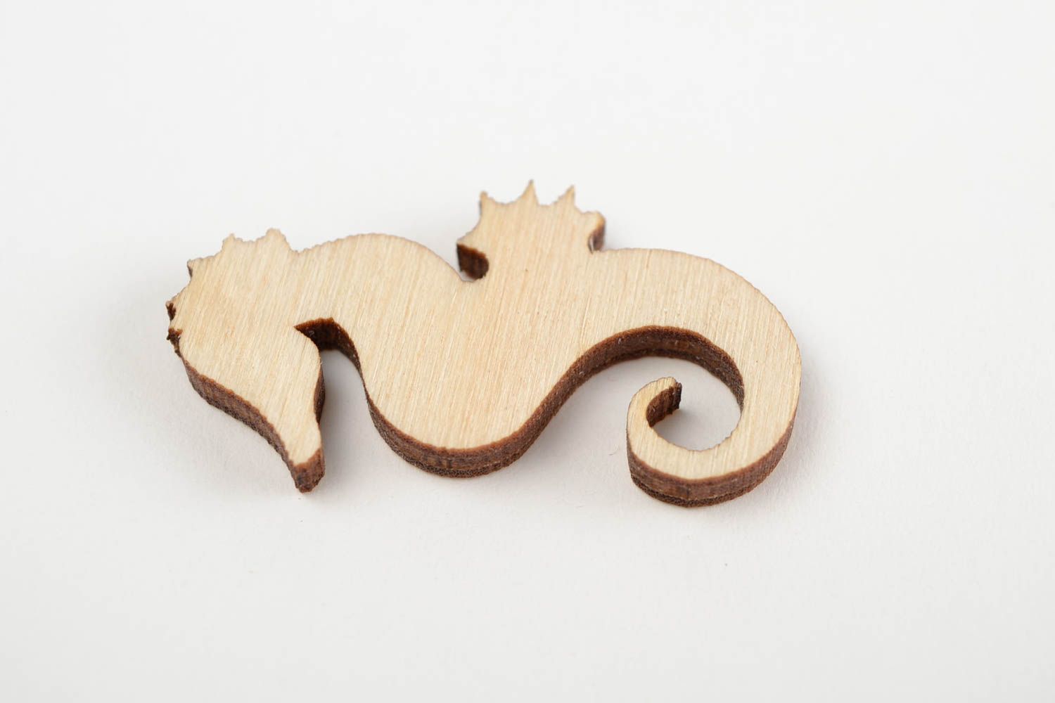 Handgemachte kleine Figur zum Bemalen  Miniatur Figur Holz Rohling Seepferd foto 5