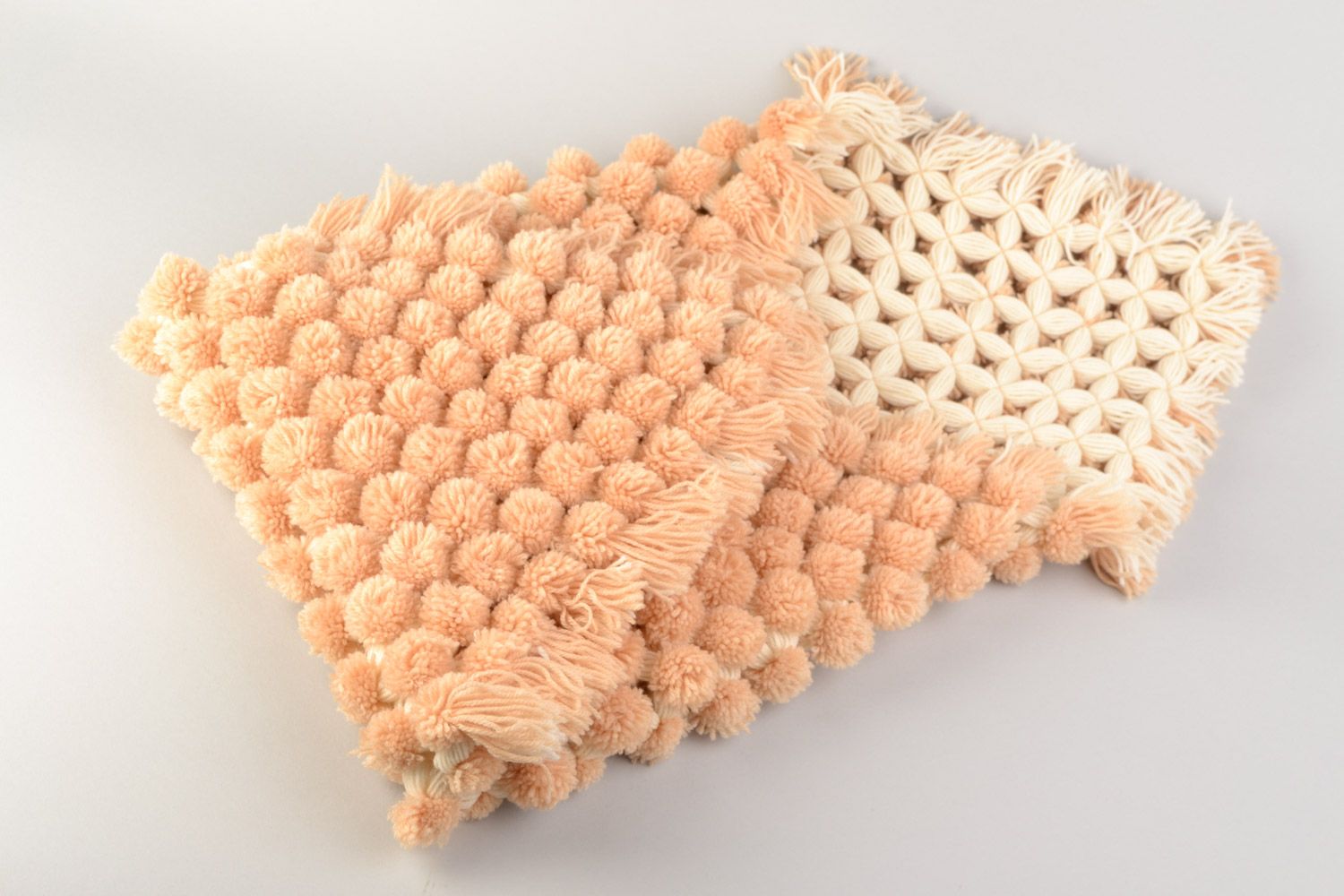 Handmade soft warm baby blanket woven of beige woolen and acrylic threads photo 5