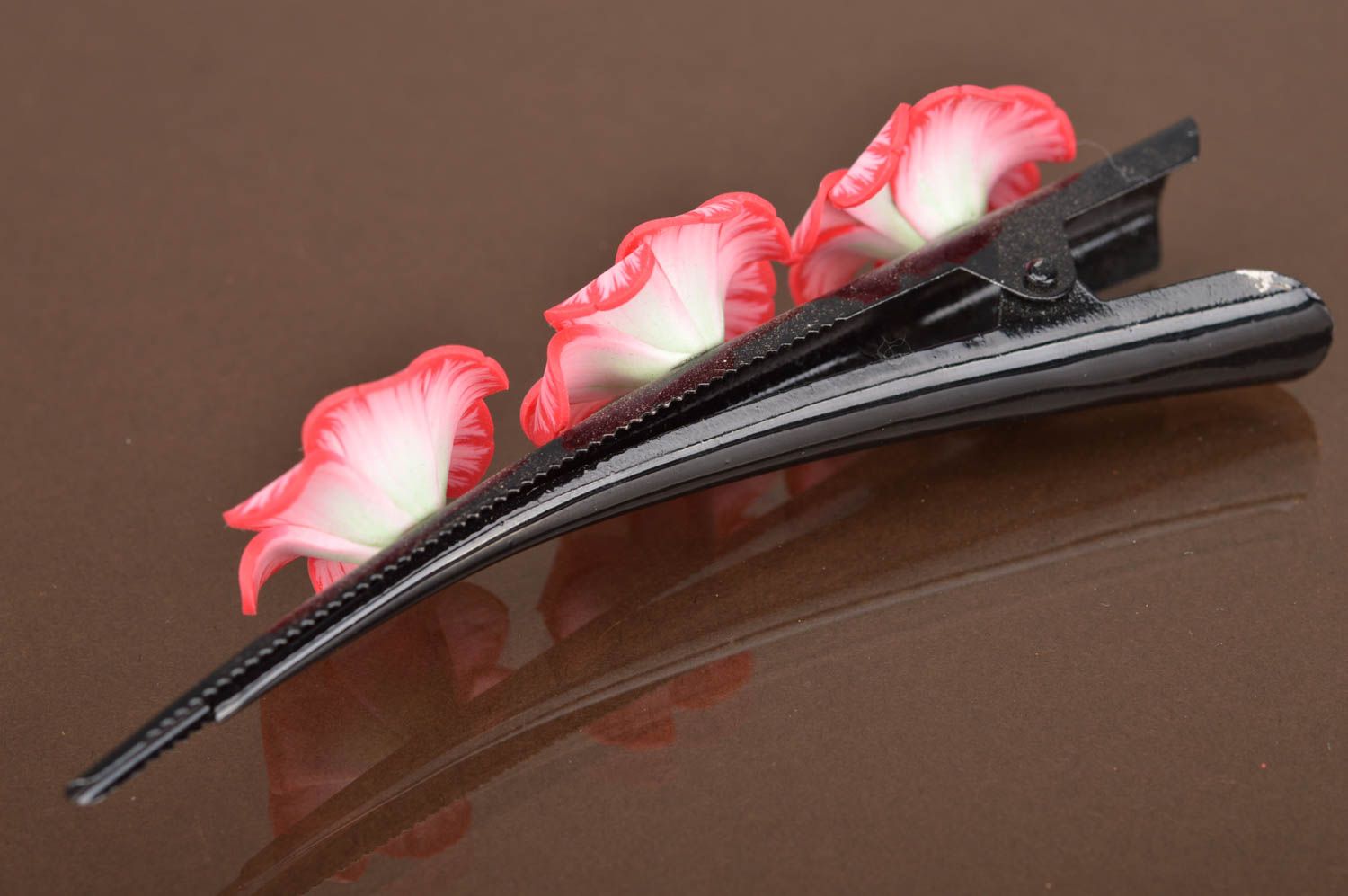 Designer handmade metal hair clip with polymer clay volume pink flowers photo 4