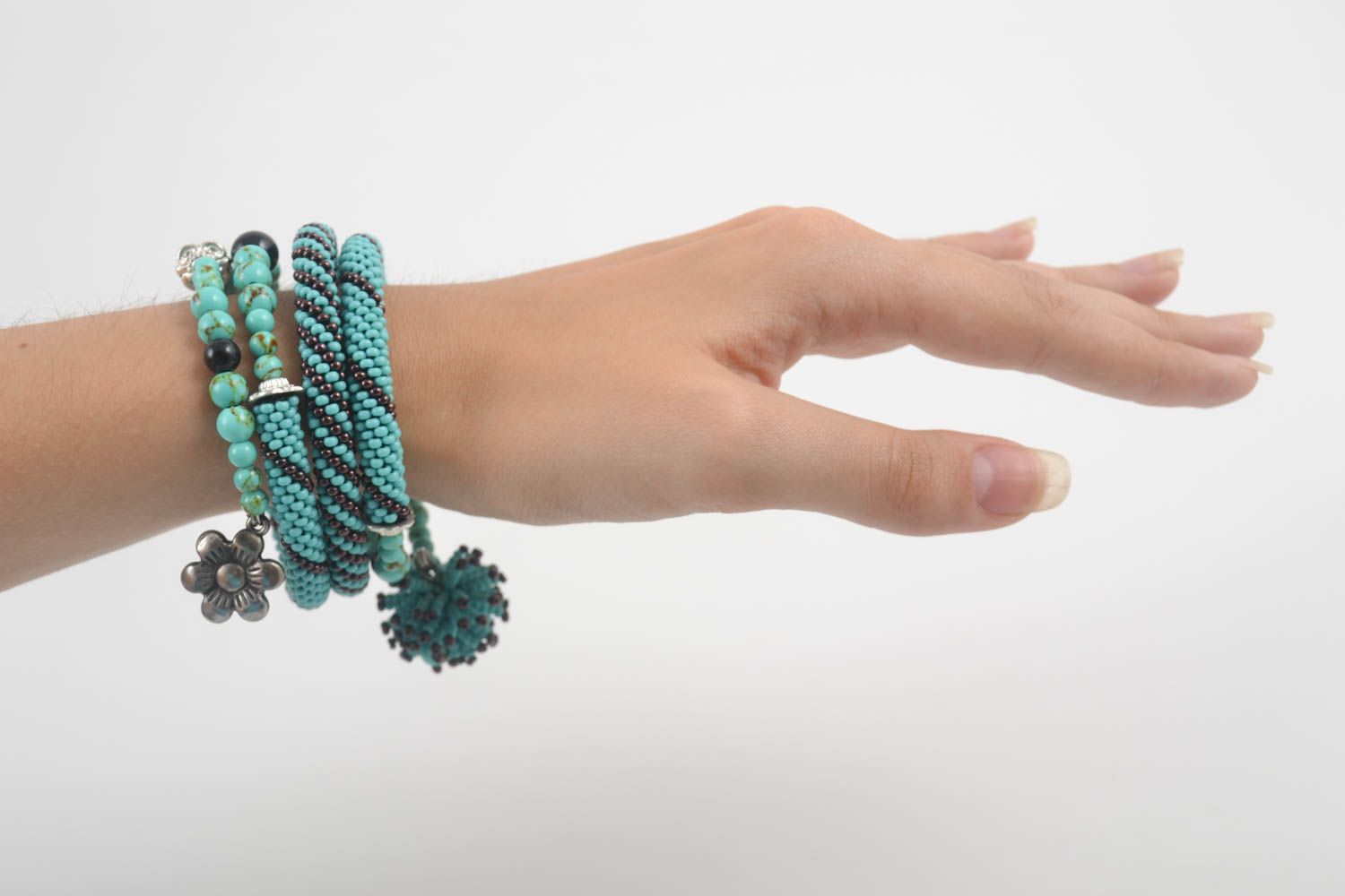 Turquoise and black beaded four-layer cord bracelet for women photo 4