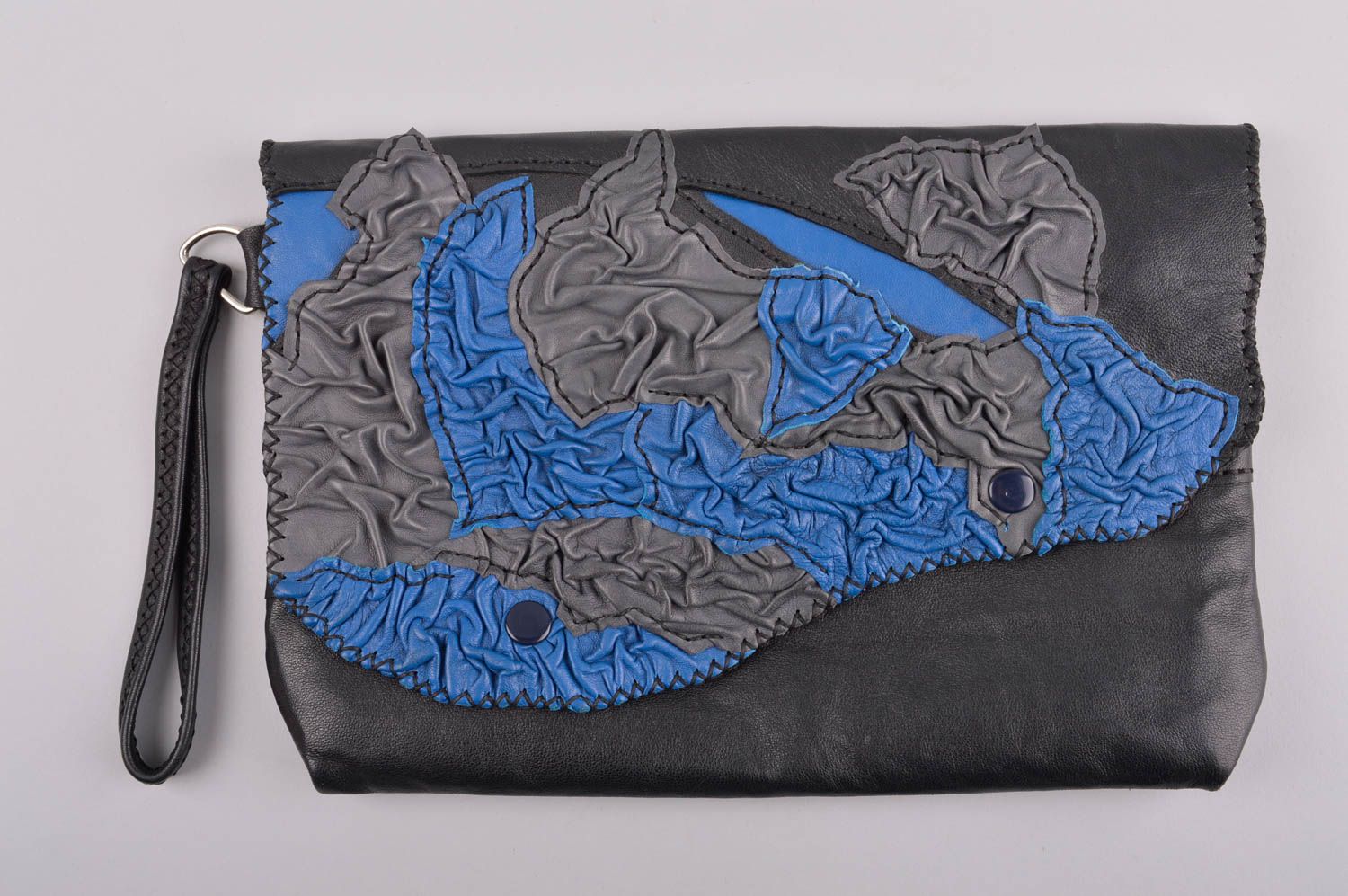 Clutch Tasche handmade Accessoire für Frauen kleine Tasche aus Leder in Schwarz foto 3