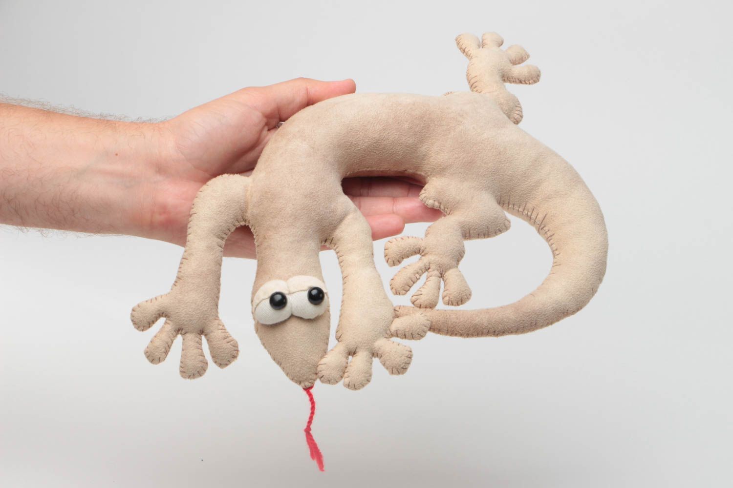 Juguete de tela artesanal para niños cosido a mano con forma de lagarto foto 5