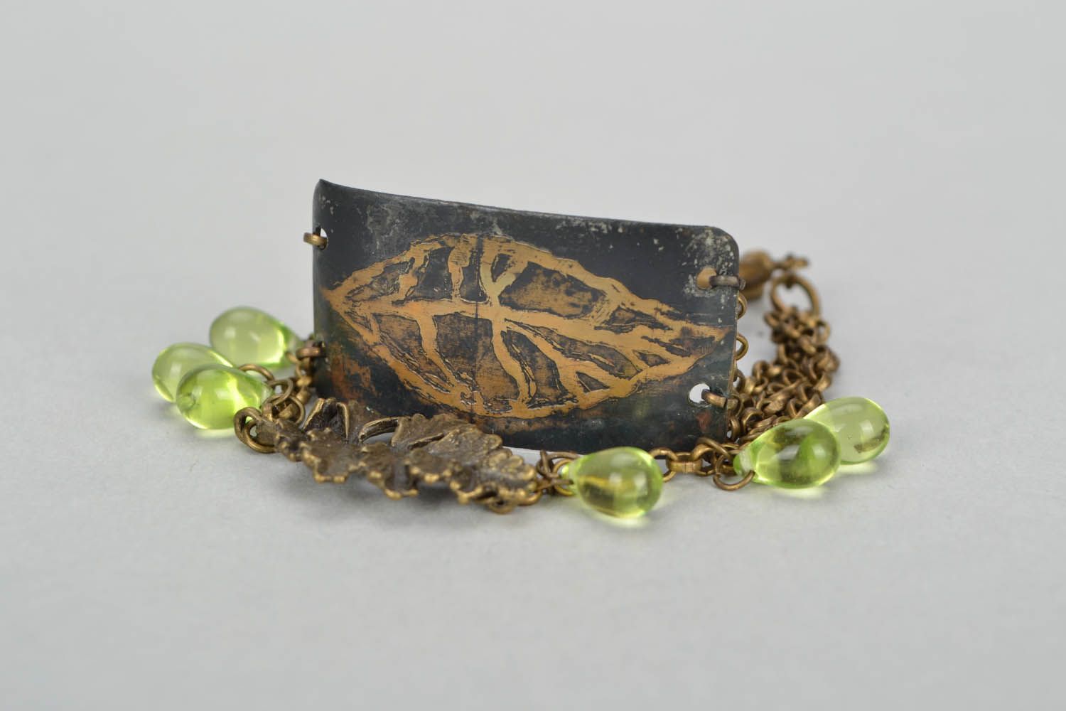 Brass bracelet with leaves photo 5