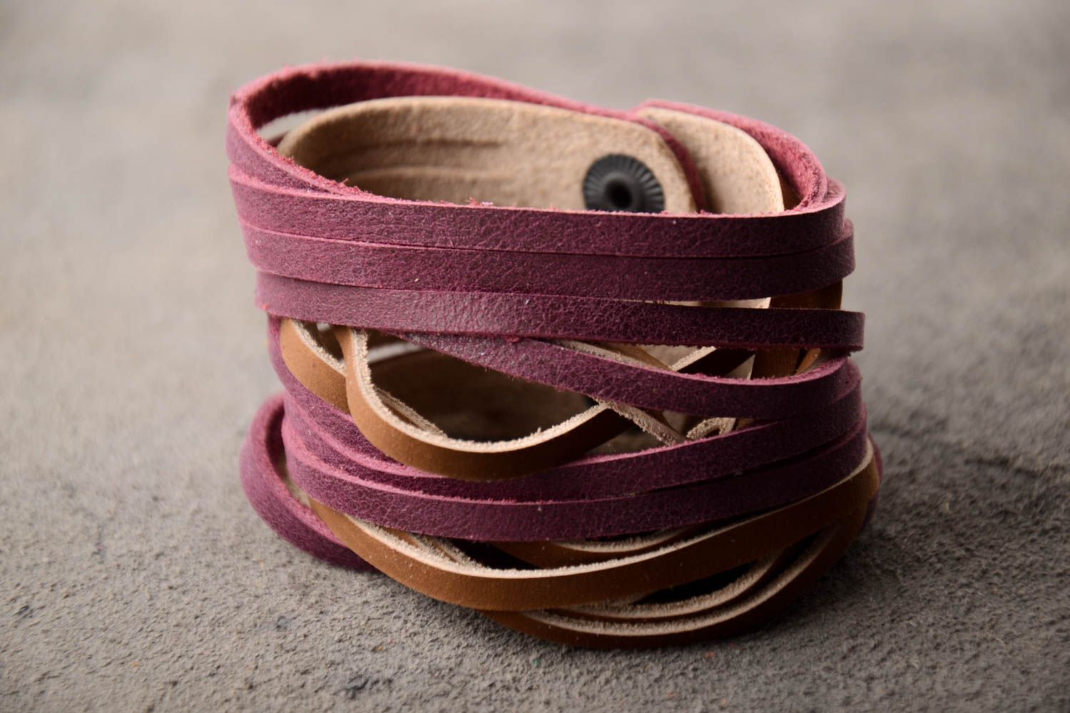 Violettes Damen Armband handmade Leder Schmuck Frauen Accessoire breit foto 1